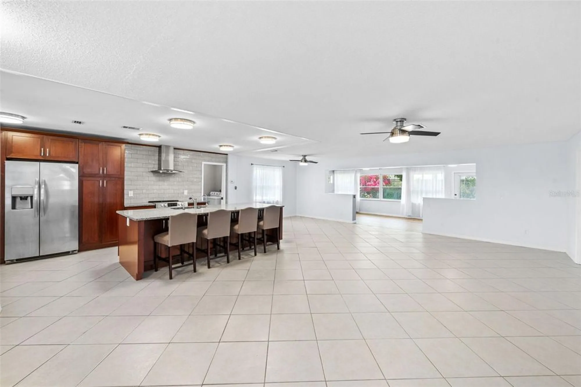 Property Slideshow image 14 of 70 | 7082 w country club dr n # 7082, Sarasota, FL, 34243