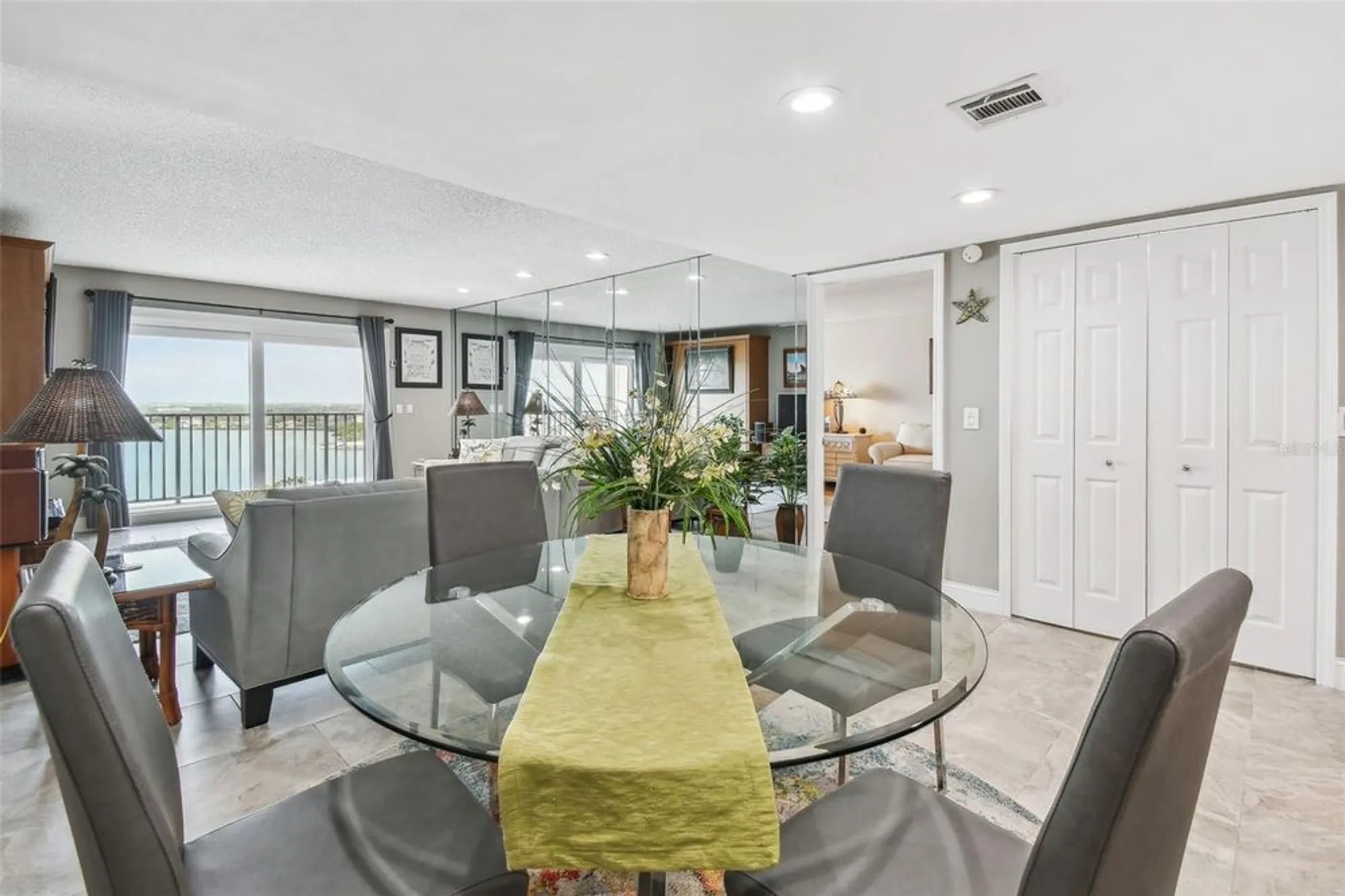 Property Slideshow image 23 of 73 | 7300 sun island dr 1705, South Pasadena, FL, 33707