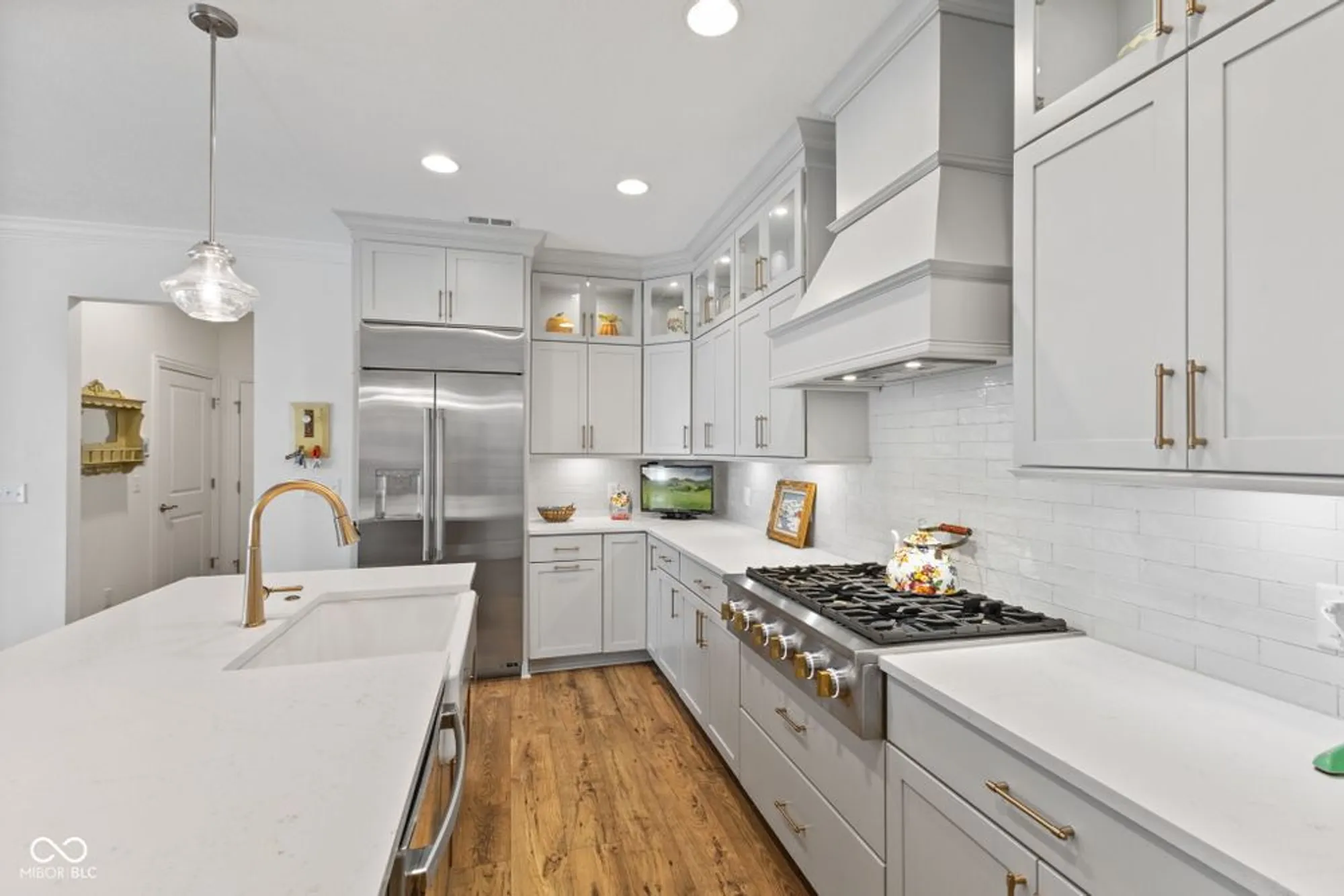 Property Slideshow image 11 of 55 | 2460 collins dr, Westfield, IN, 46074