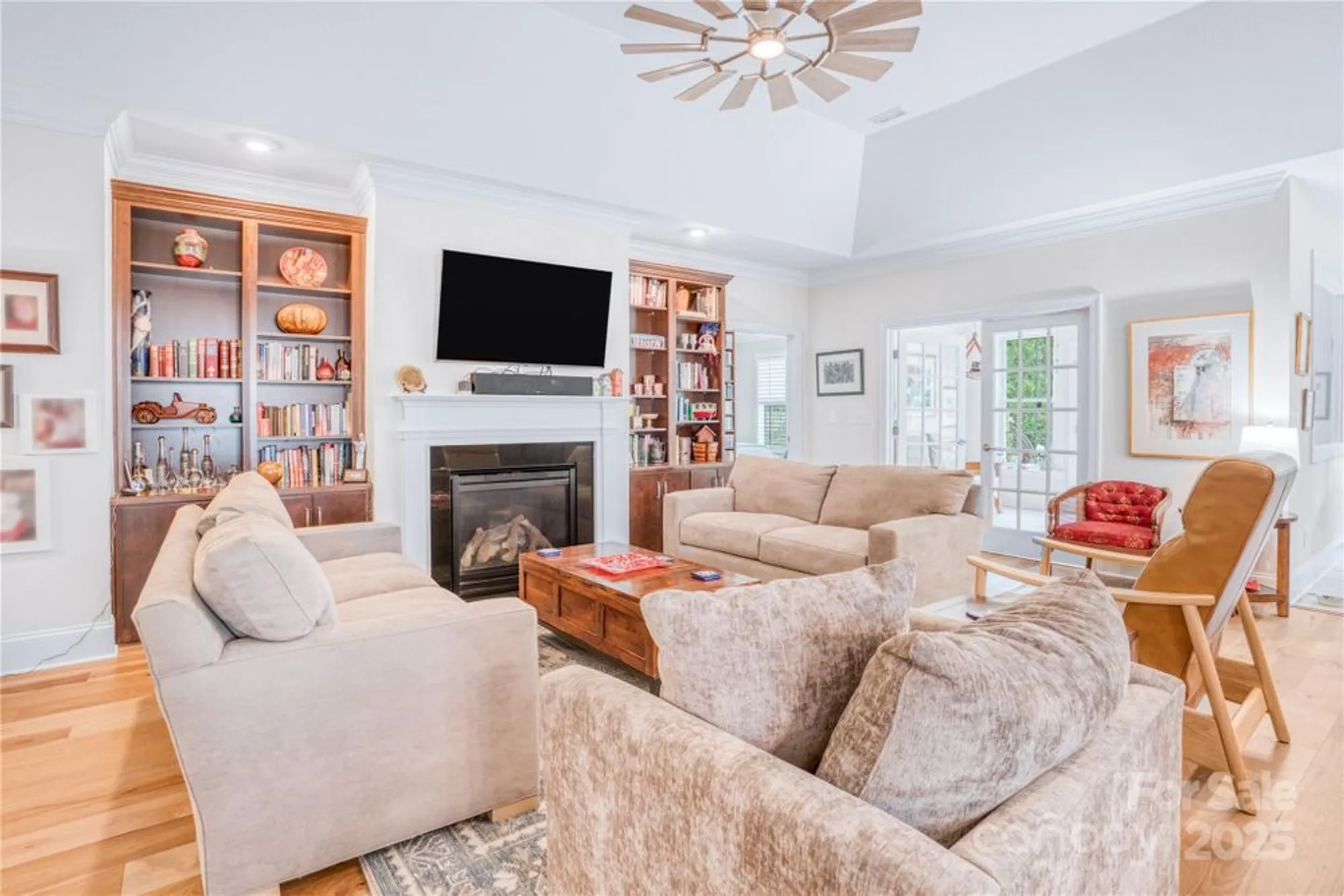 Property Slideshow image 5 of 25 | 12910 meetinghouse dr, Cornelius, NC, 28031