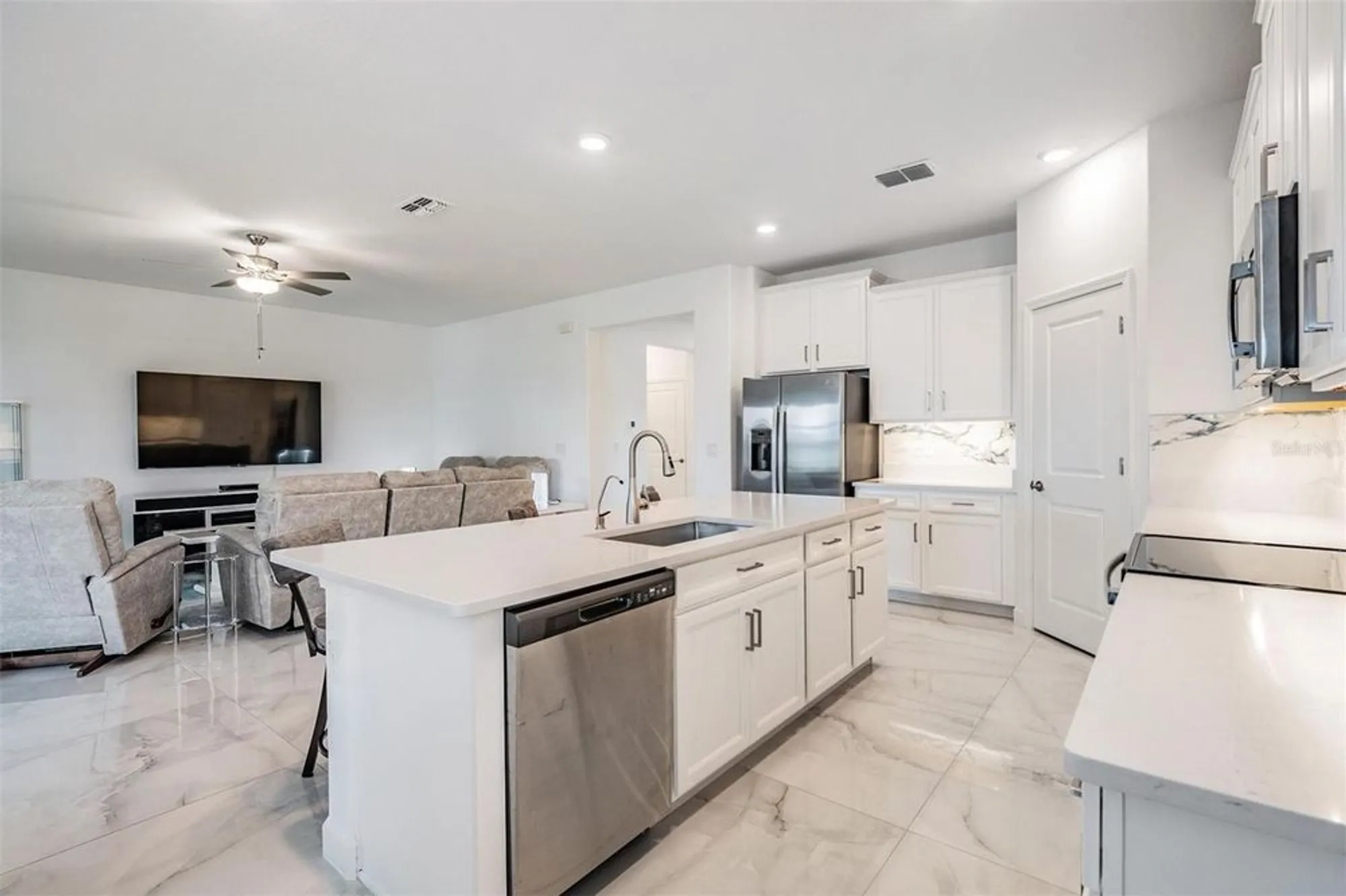 Property Slideshow image 8 of 98 | 10381 tupper cay dr, San Antonio, FL, 33576