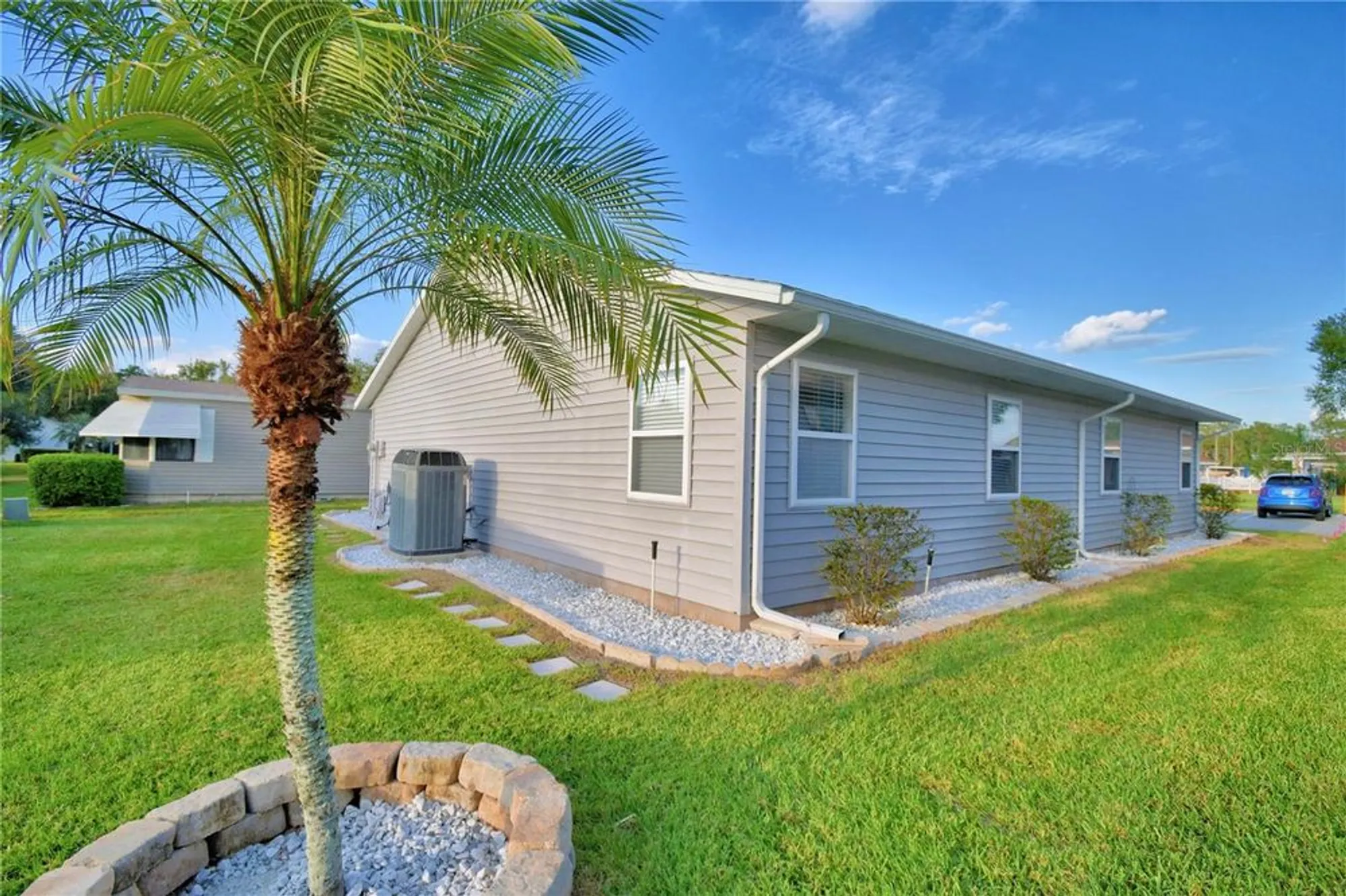 Property Slideshow image 6 of 60 | 4823 colonnades cir, Lakeland, FL, 33811