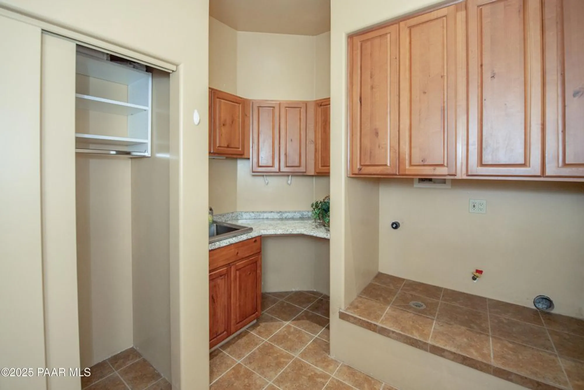 Property Slideshow image 32 of 66 | 525 lotus ct, Prescott, AZ, 86301