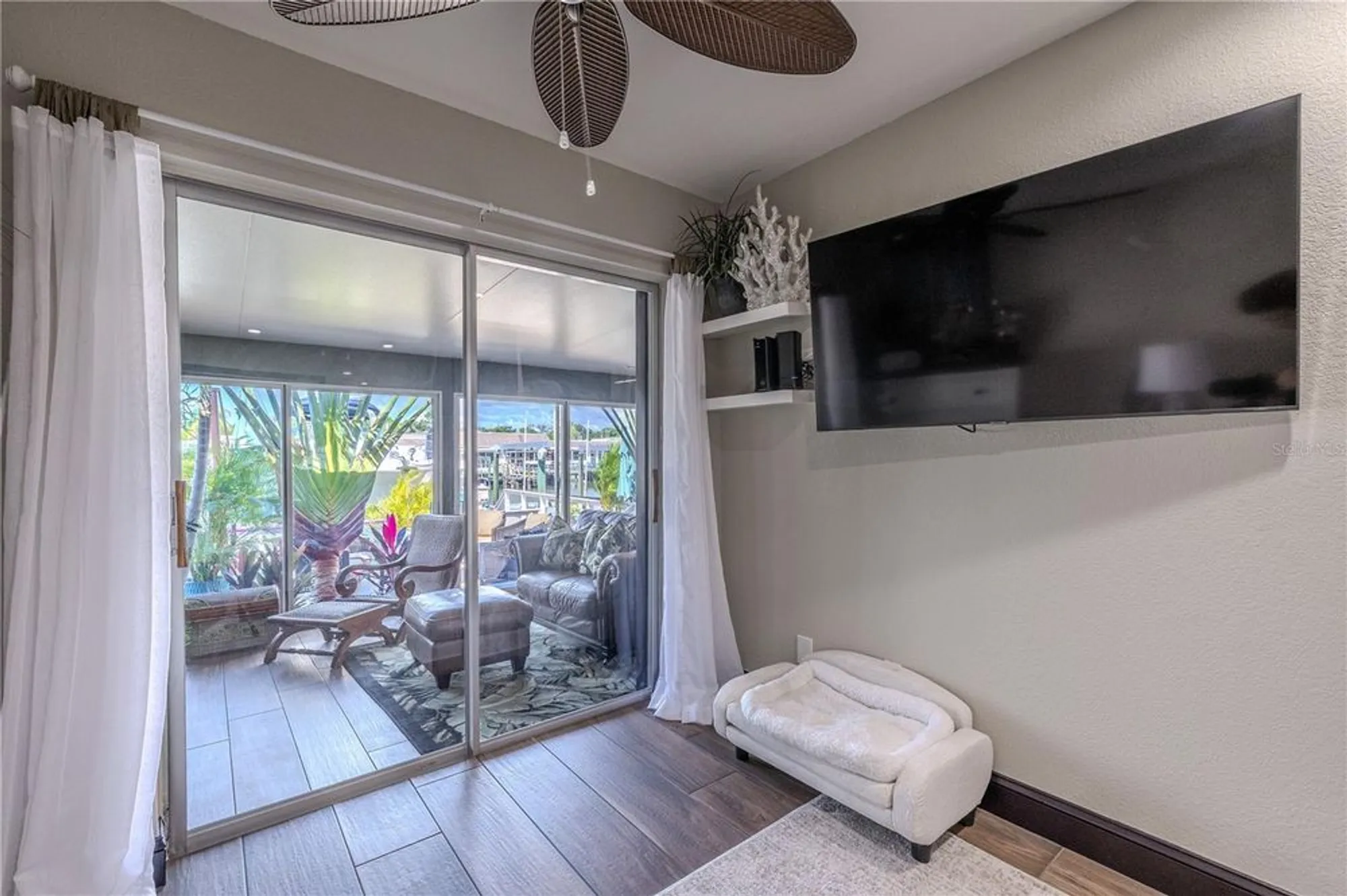 Property Slideshow image 23 of 64 | 345 boca ciega point blvd, Saint Petersburg, FL, 33708