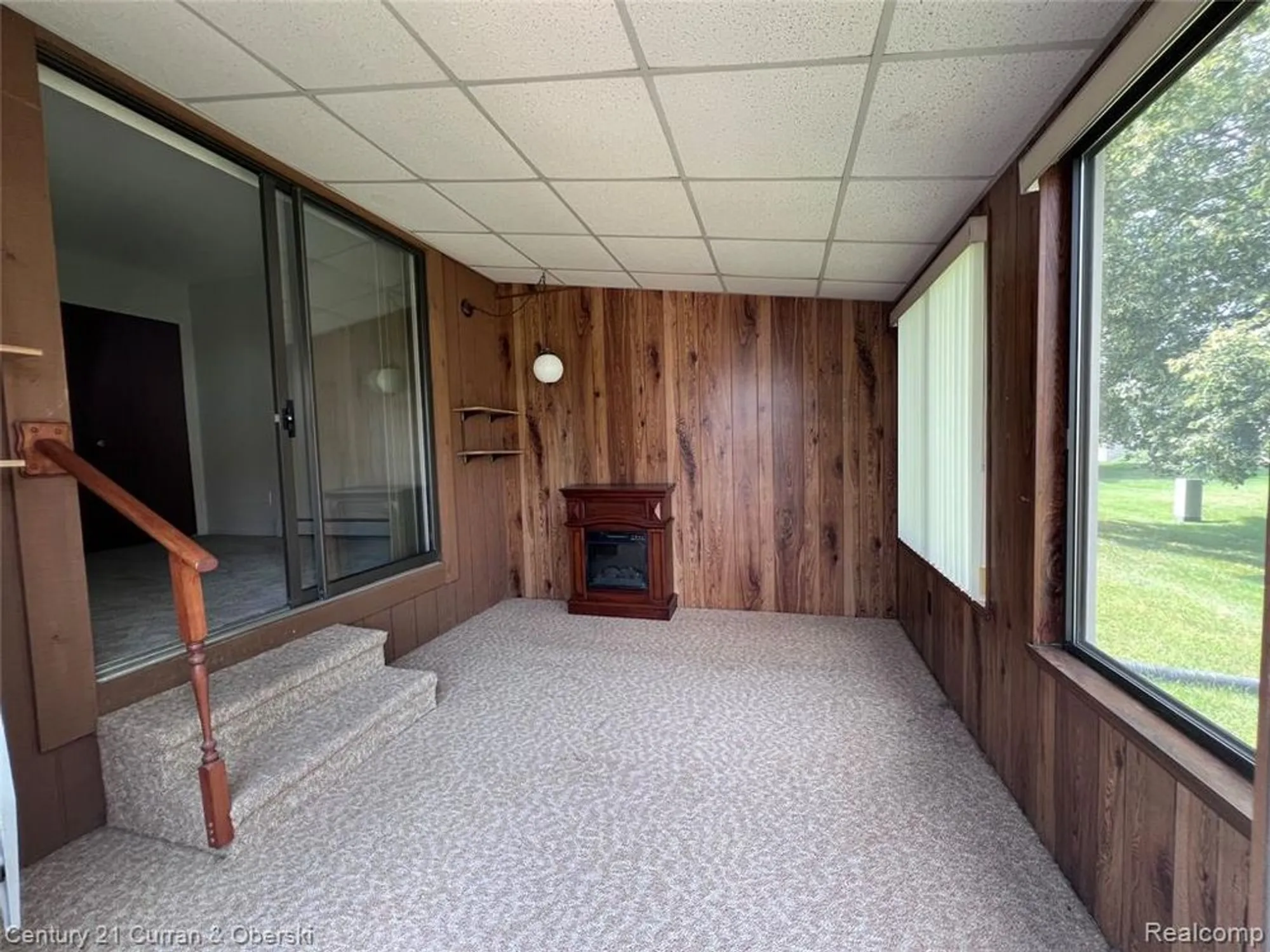 Property Slideshow image 14 of 28 | 61958 ticonderoga dr, South Lyon, MI, 48178