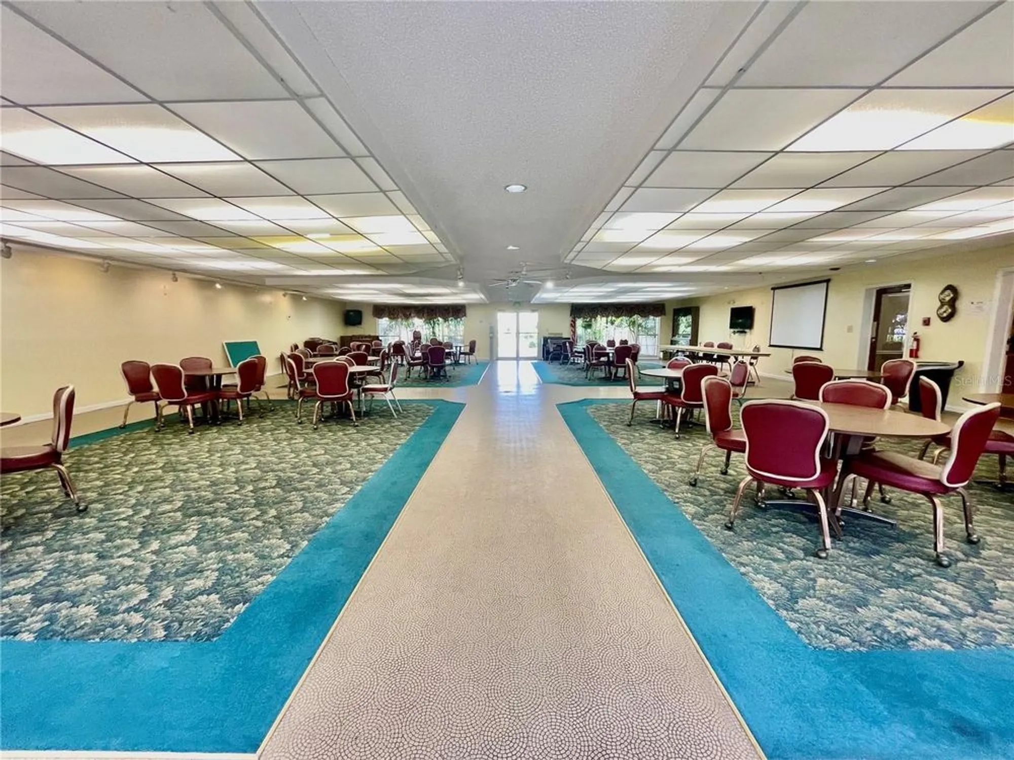 Property Slideshow image 62 of 73 | 5623 80th st n unit 406, Saint Petersburg, FL, 33709