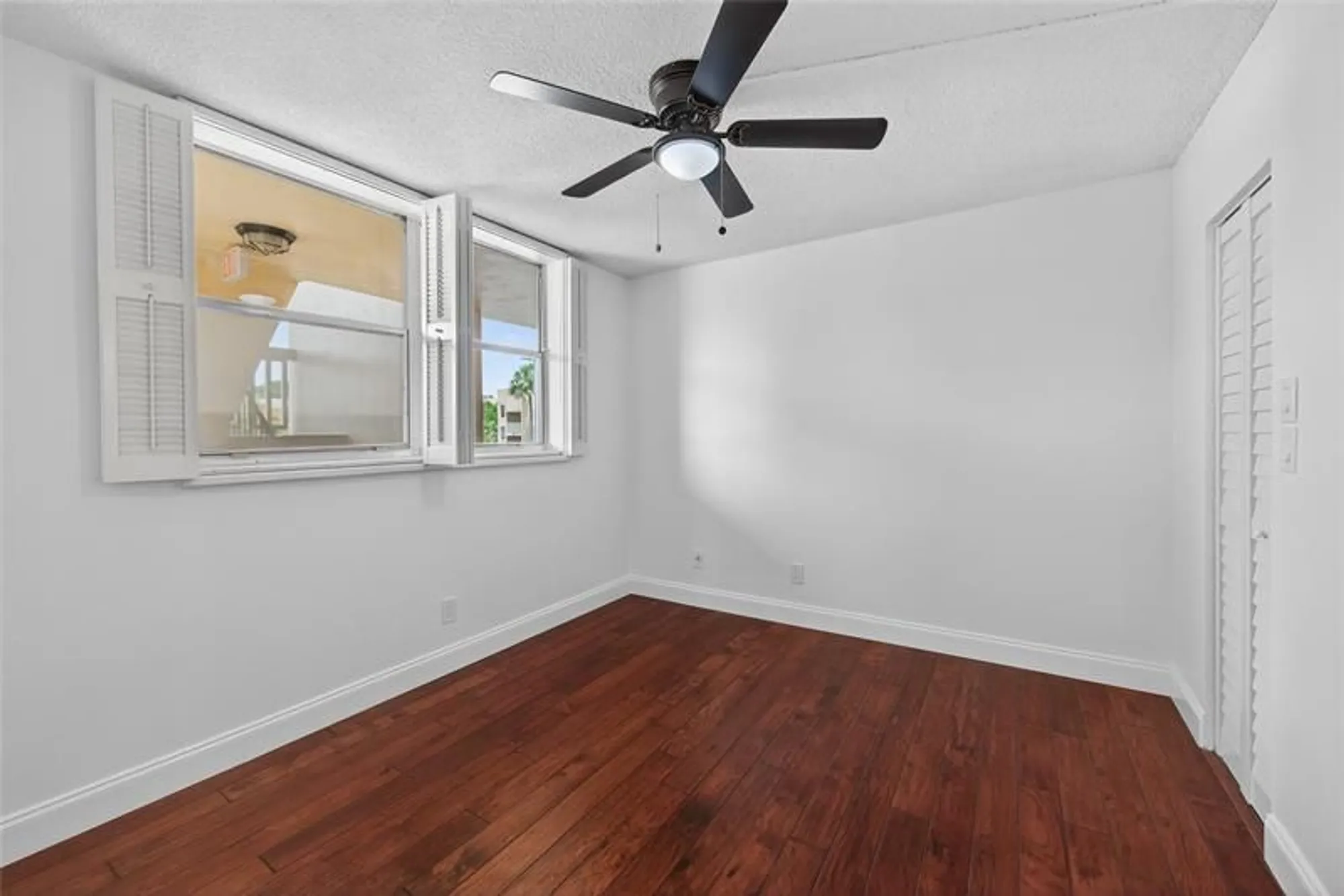 Property Slideshow image 20 of 33 | 6070 nw 64th ave 212, Tamarac, FL, 33319