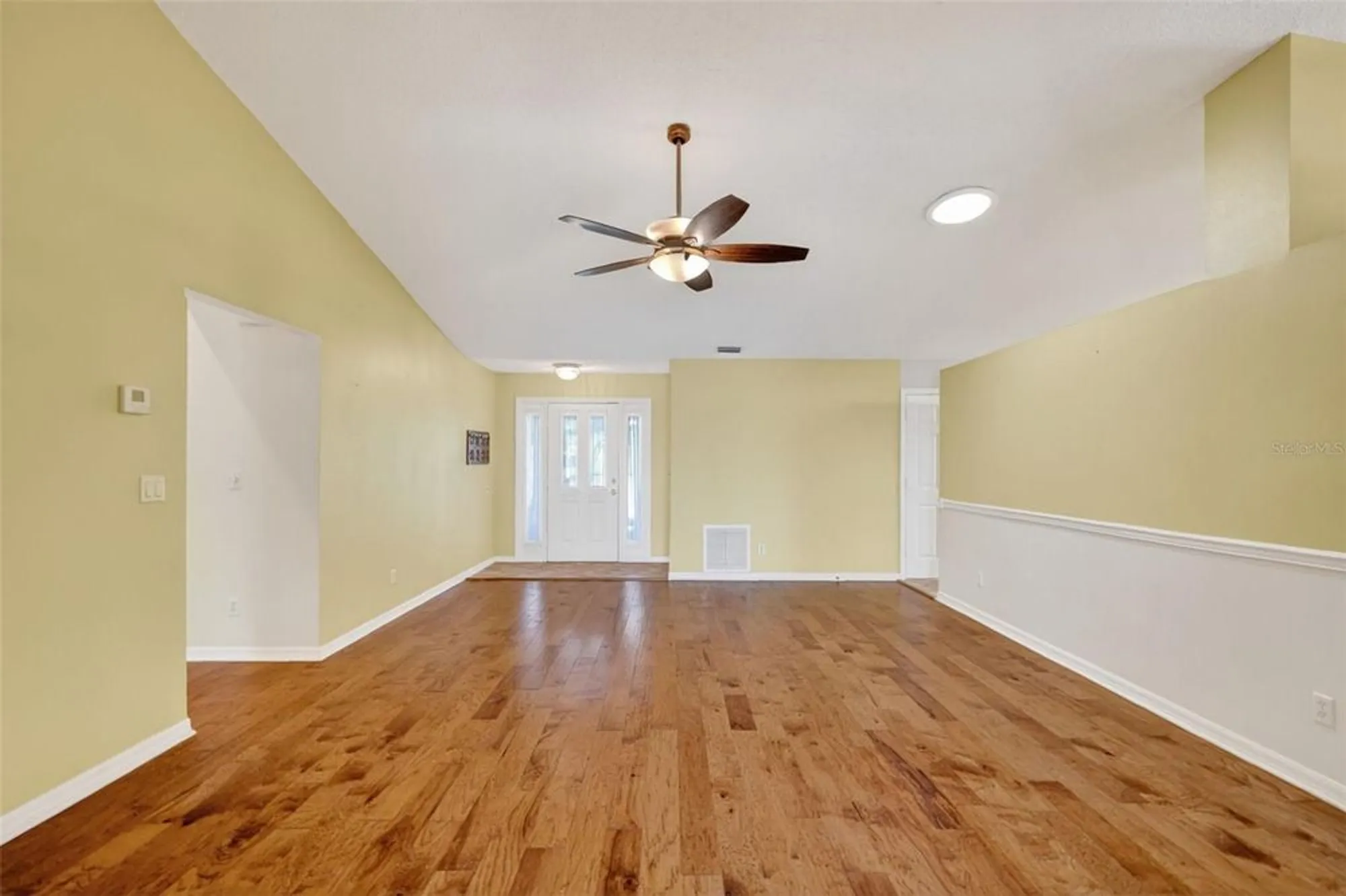 Property Slideshow image 11 of 69 | 21902 king henry ave, Leesburg, FL, 34748