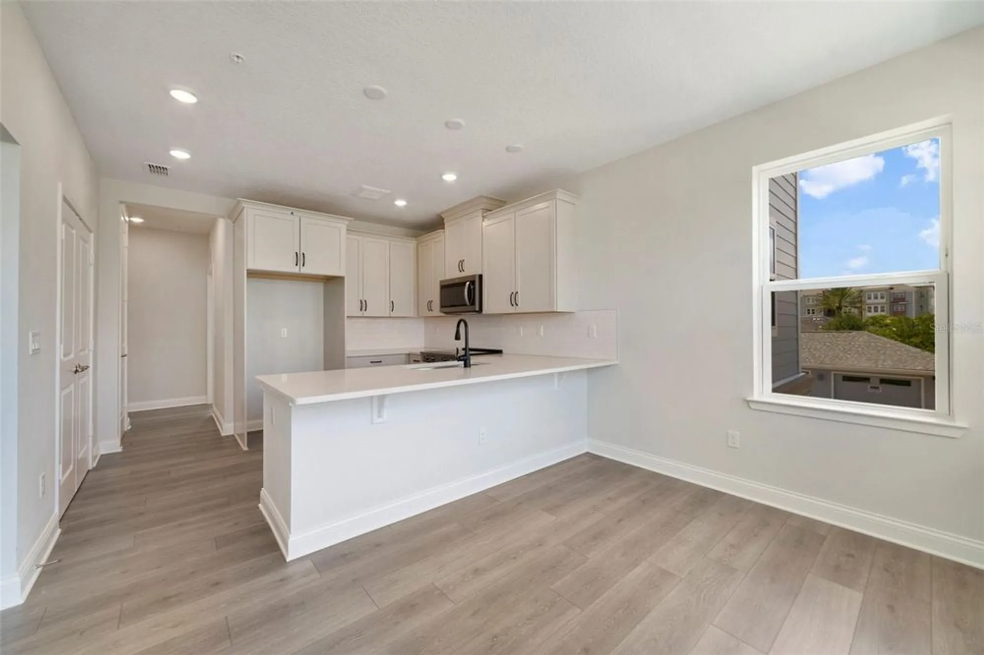 Property Slideshow image 2 of 35 | 7545 laureate blvd unit 7202, Orlando, FL, 32827