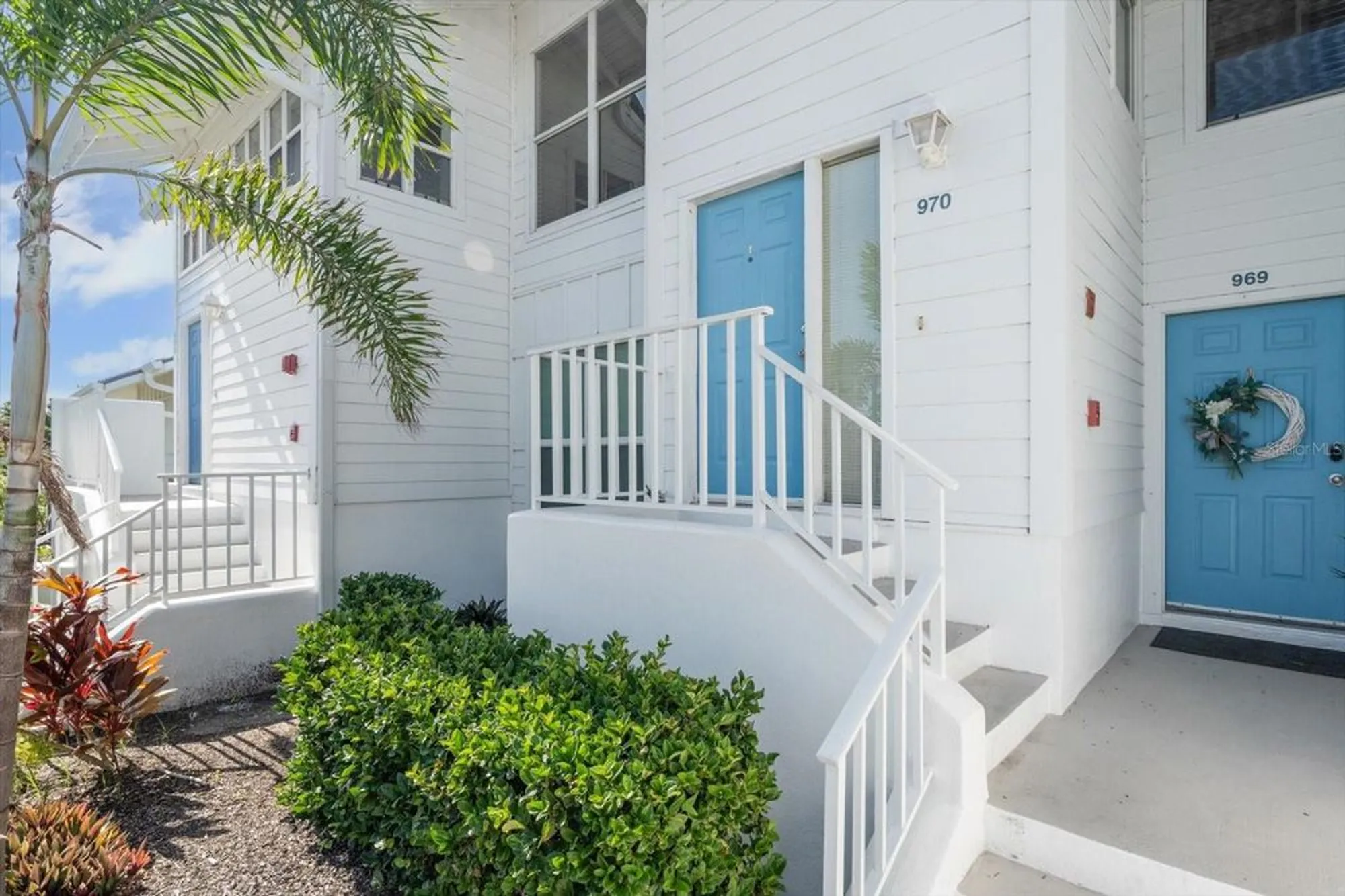 Property Slideshow image 5 of 65 | 970 sandpiper cir # 970, Bradenton, FL, 34209