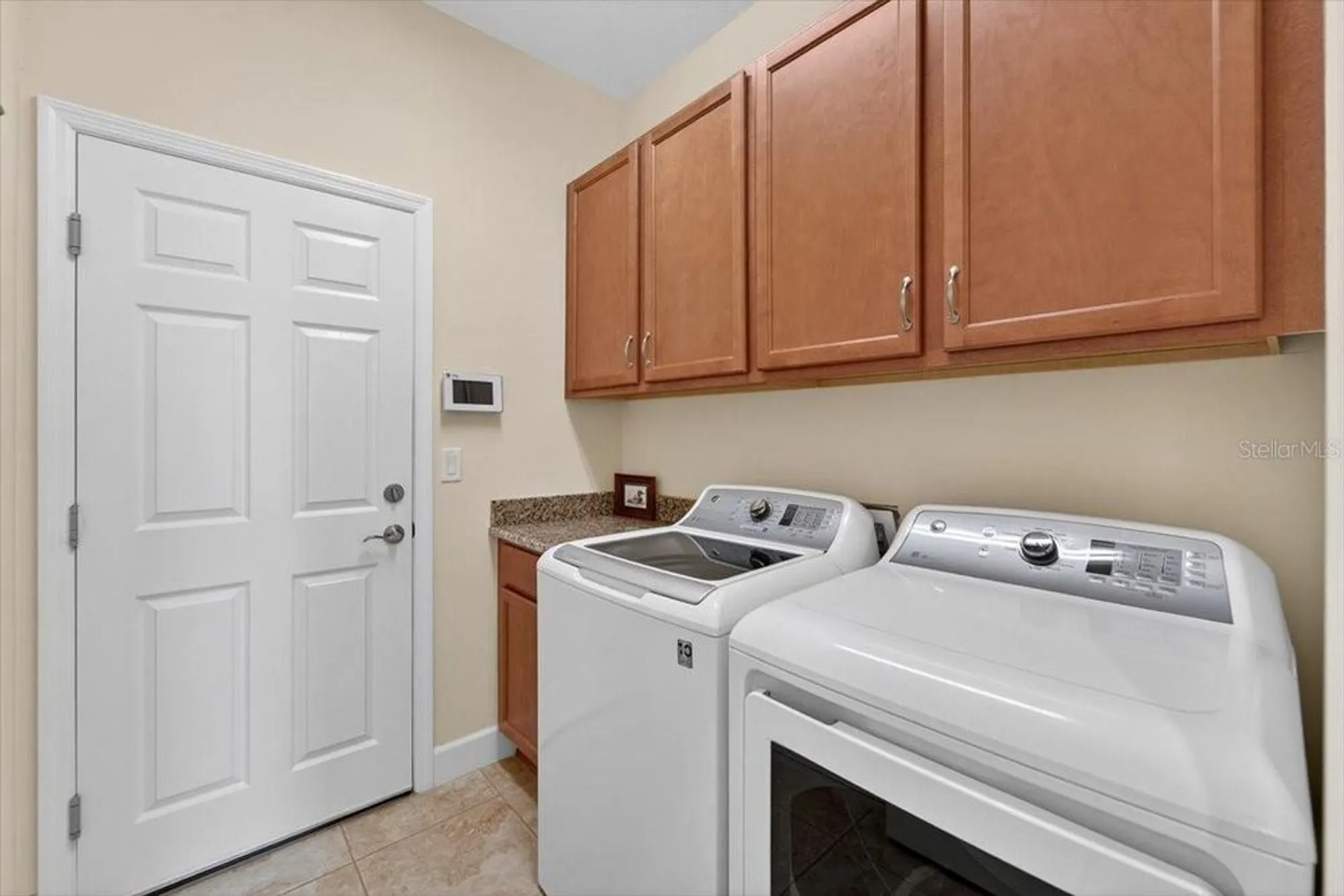 Property Slideshow image 36 of 66 | 821 chipper dr, Sun City Center, FL, 33573
