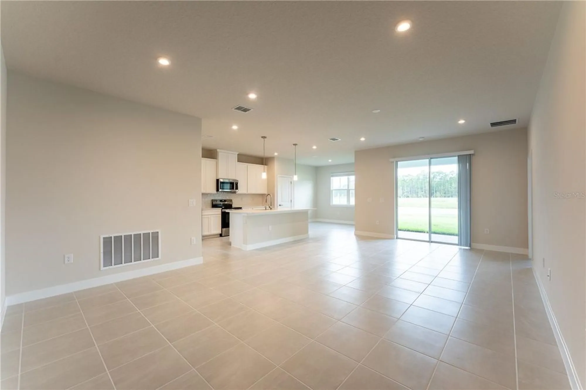 Property Slideshow image 12 of 25 | 118 venetian palms blvd, New Smyrna Beach, FL, 32168