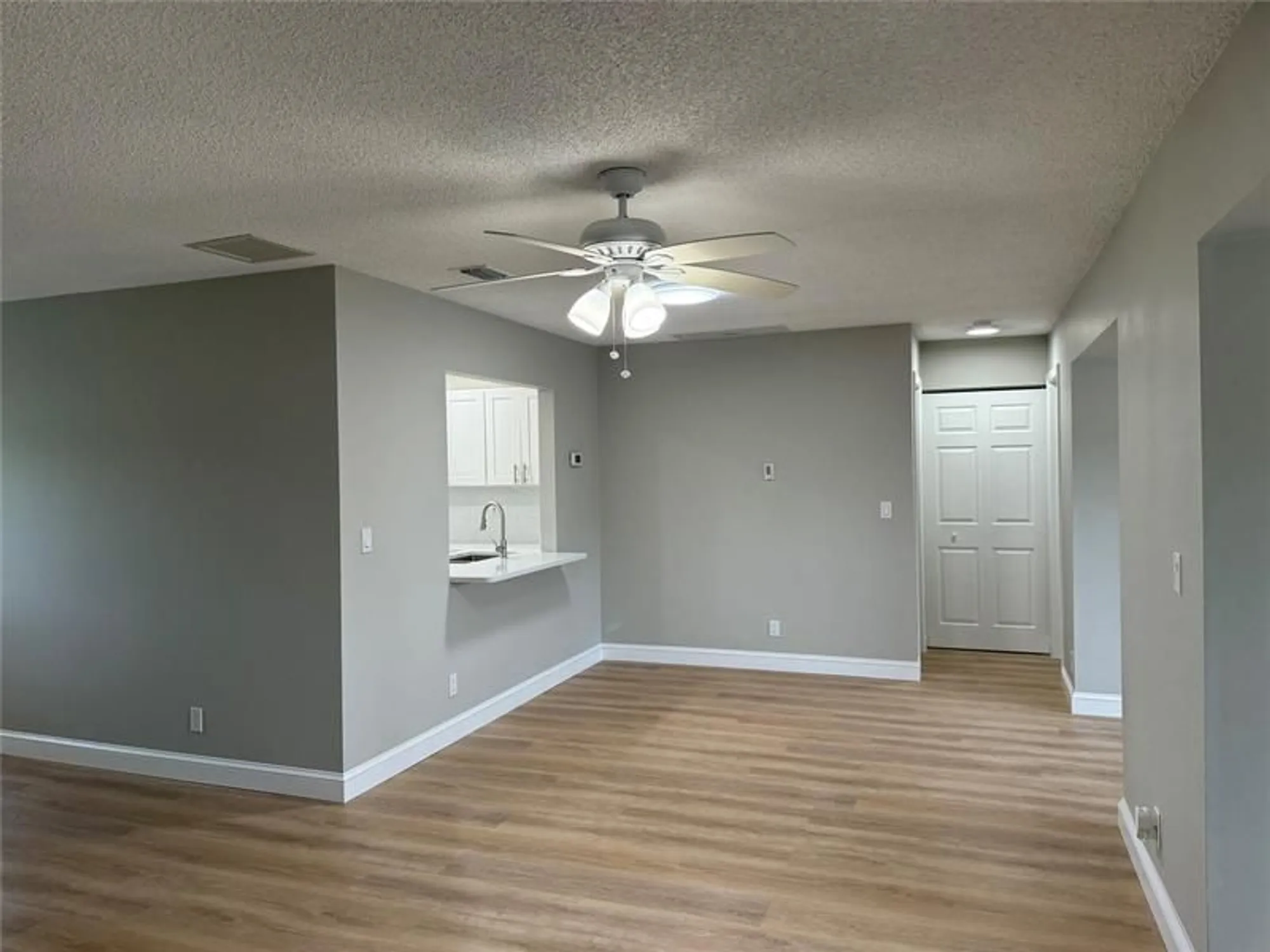Property Slideshow image 16 of 20 | 6111 rainbow cir, Greenacres, FL, 33463