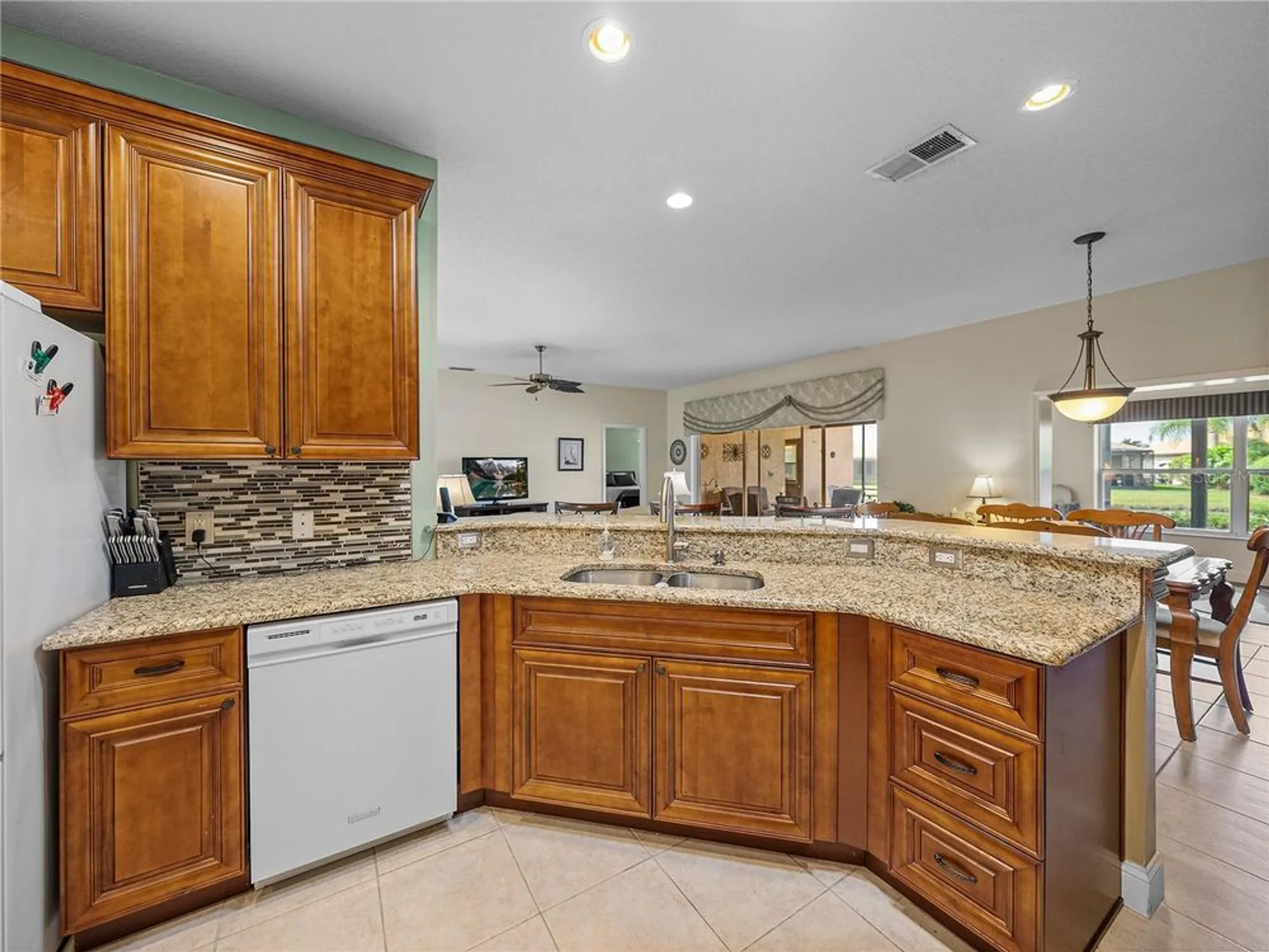 Property Slideshow image 33 of 100 | 4327 gullane dr, Lake Wales, FL, 33859