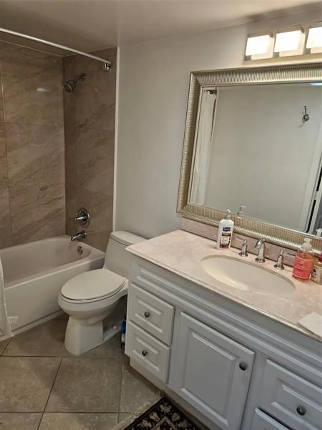 Property Slideshow image 10 of 28 | 4038 hythe c # 4038, Boca Raton, FL, 33434