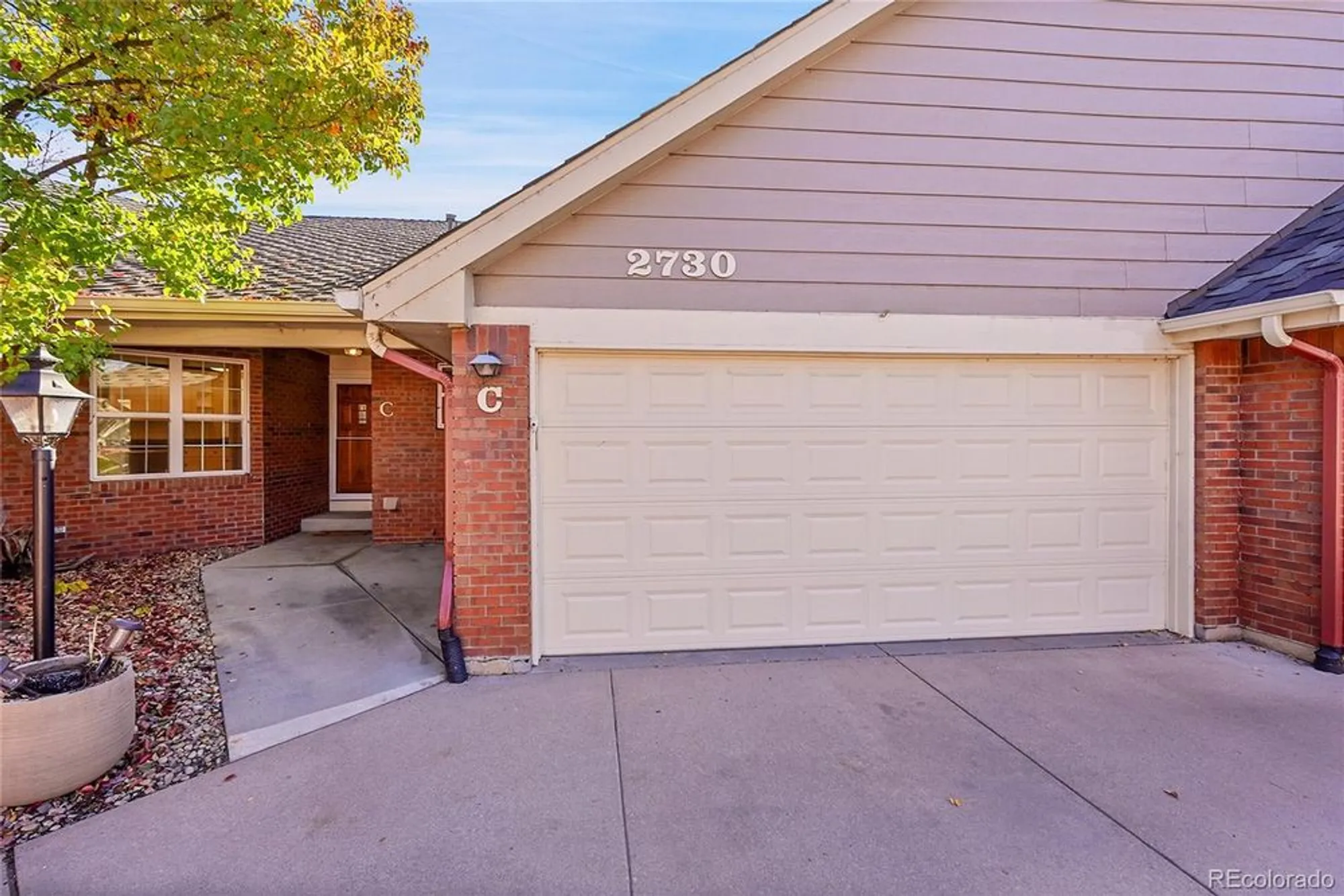 Property Slideshow image 2 of 36 | 2730 w riverwalk cir c, Littleton, CO, 80123