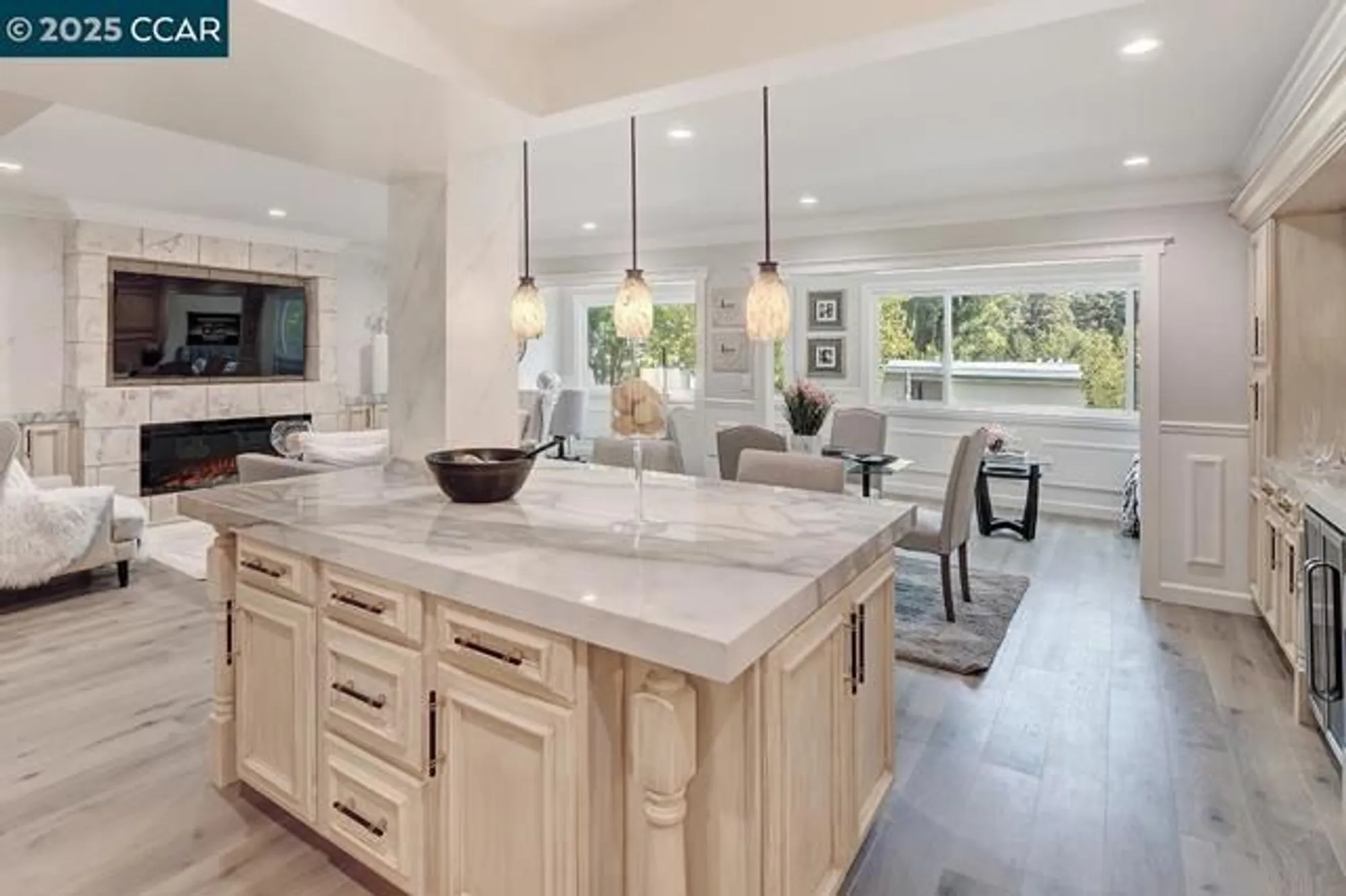 Property Slideshow image 6 of 51 | 2601 pine knoll dr 8, Walnut Creek, CA, 94595