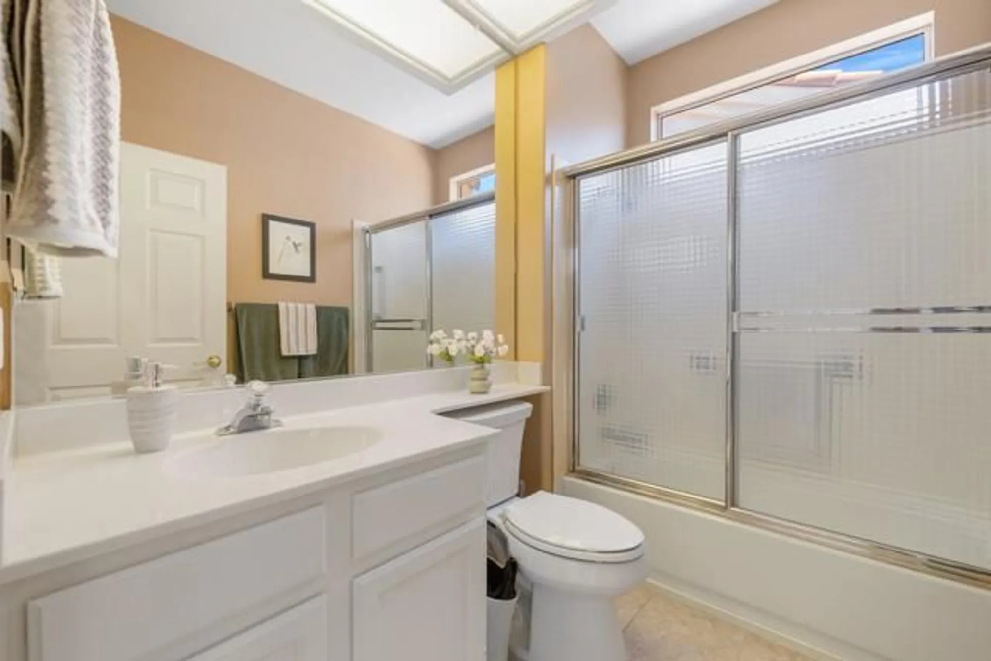 Property Slideshow image 29 of 51 | 37383 westridge ave, Palm Desert, CA, 92211