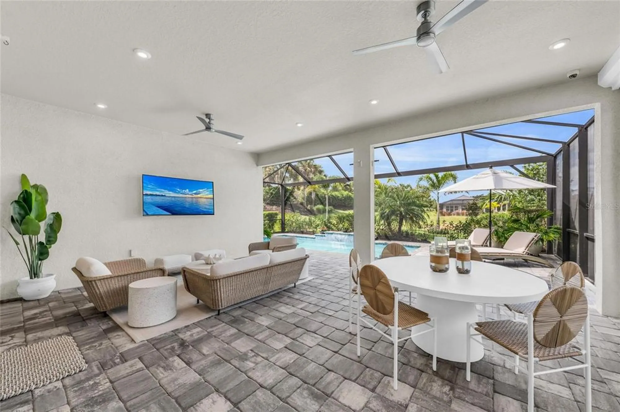 Property Slideshow image 27 of 47 | 4736 cassio ct, Bradenton, FL, 34211