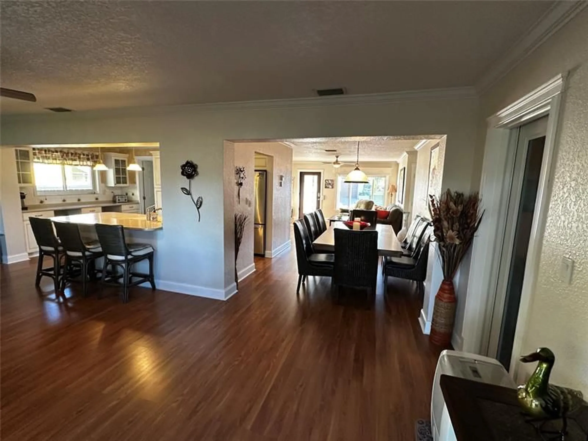 Property Slideshow image 18 of 42 | 4513 nw 43rd ter, Tamarac, FL, 33319
