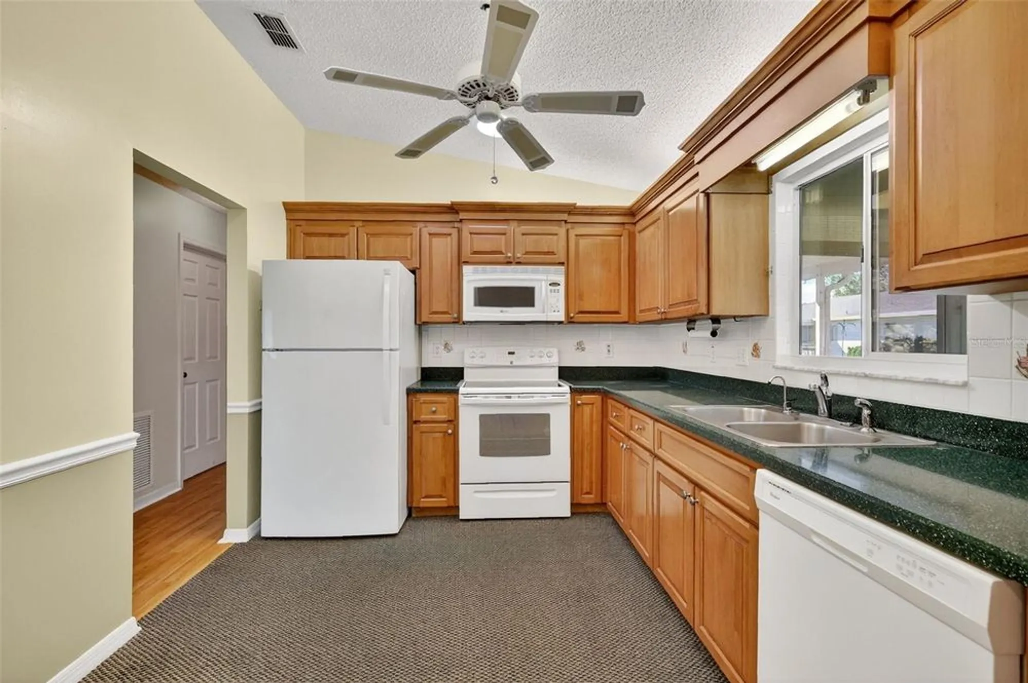 Property Slideshow image 14 of 28 | 17870 se 96th ct, Summerfield, FL, 34491