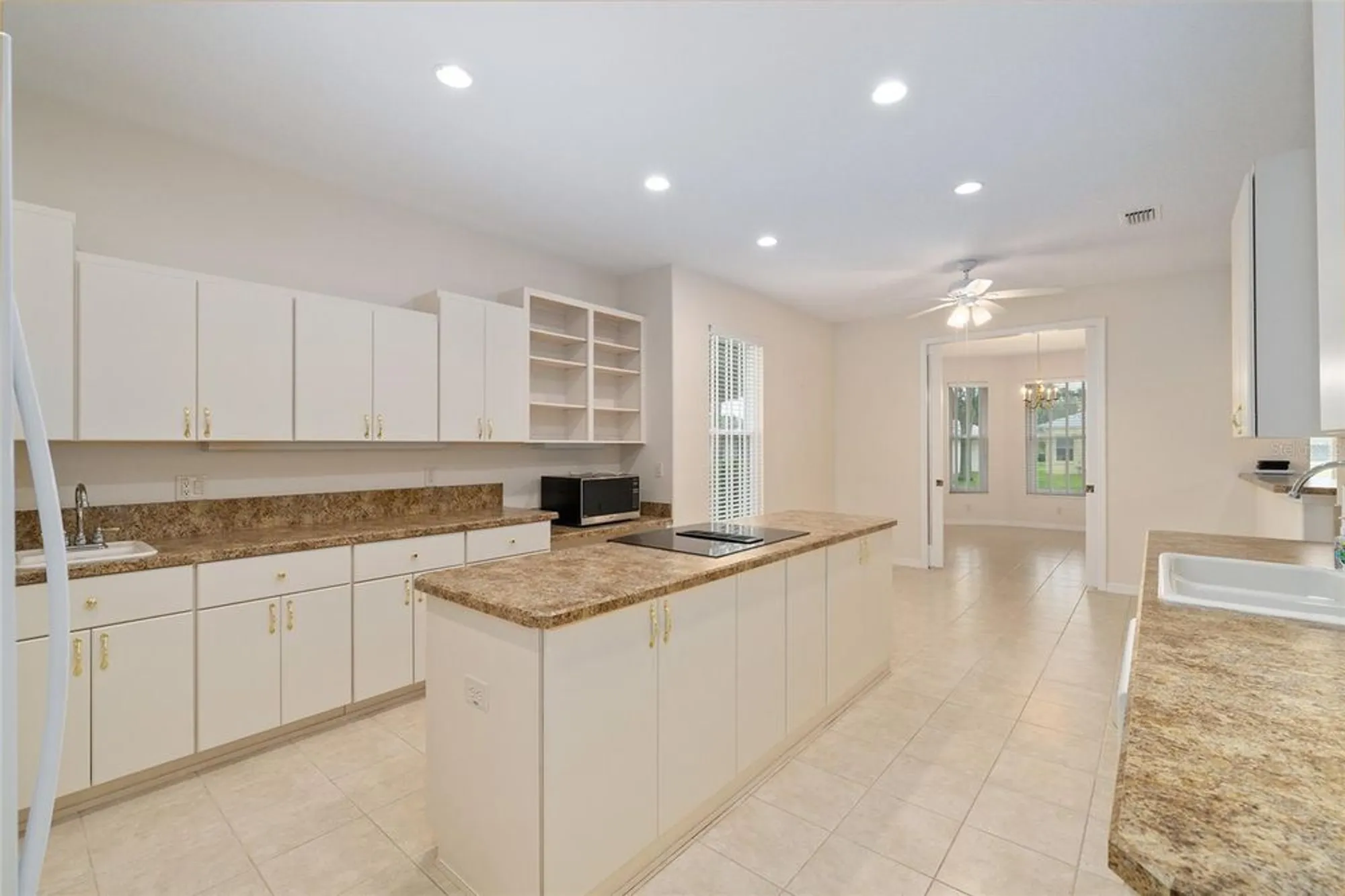 Property Slideshow image 24 of 63 | 5318 fantasy way, Leesburg, FL, 34748