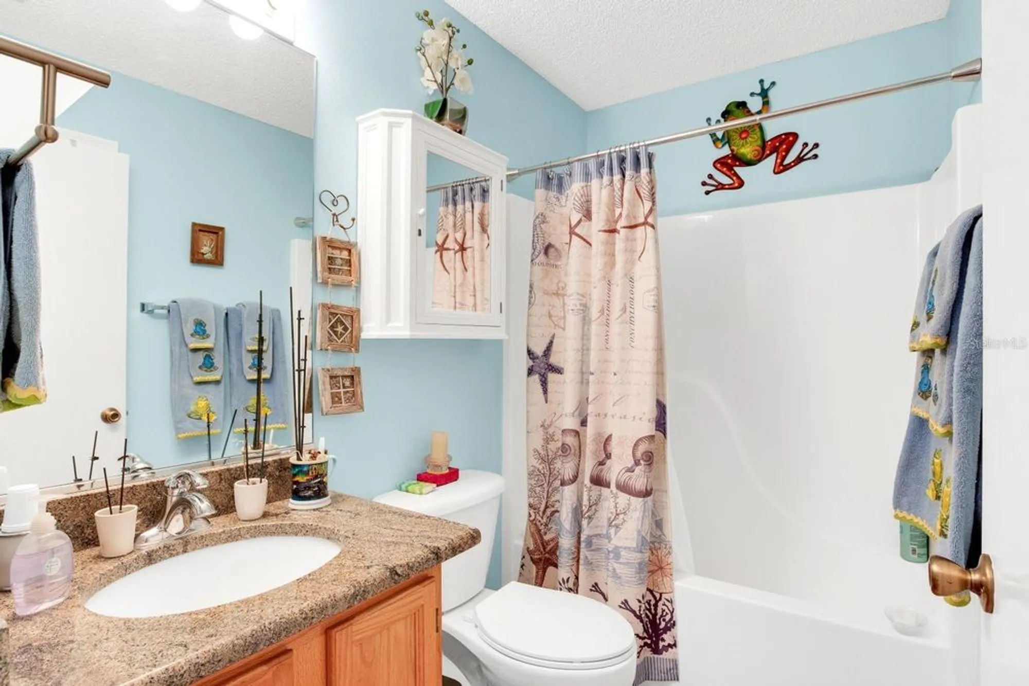 Property Slideshow image 22 of 34 | 1502 el paso way, The Villages, FL, 32162