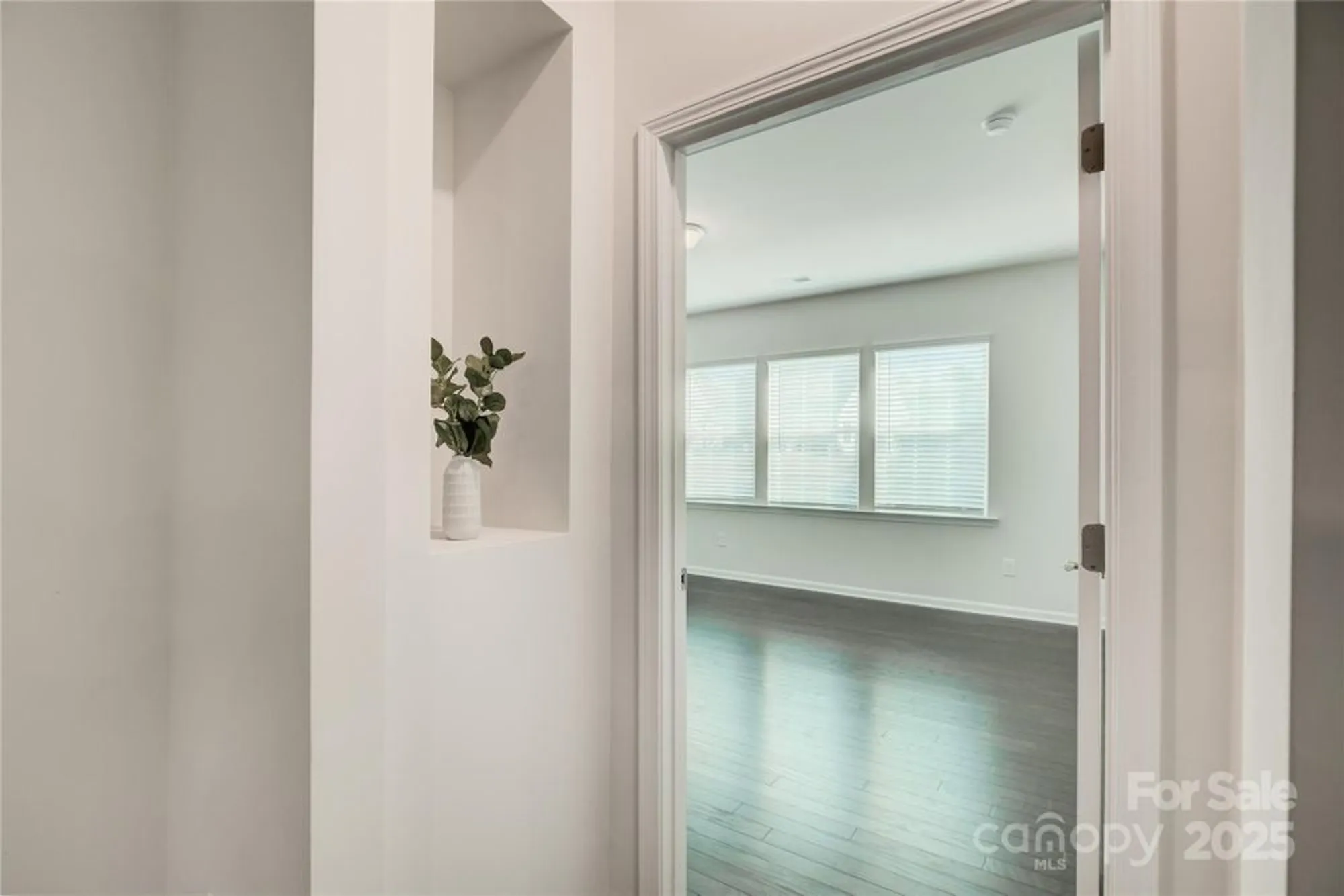 Property Slideshow image 23 of 48 | 15429 topanga dr, Charlotte, NC, 28278