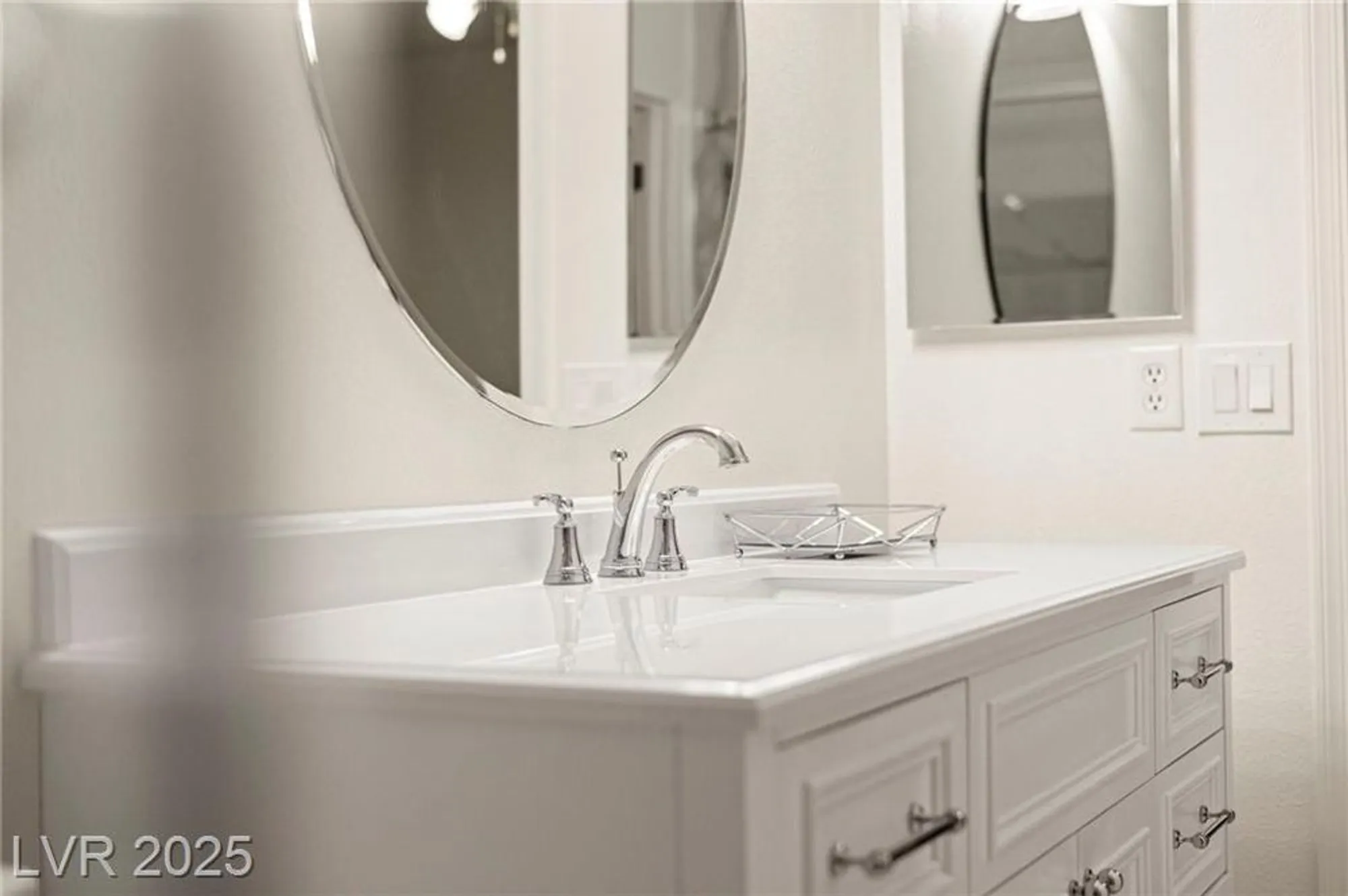 Property Slideshow image 32 of 62 | 2170 oliver springs st, Henderson, NV, 89052