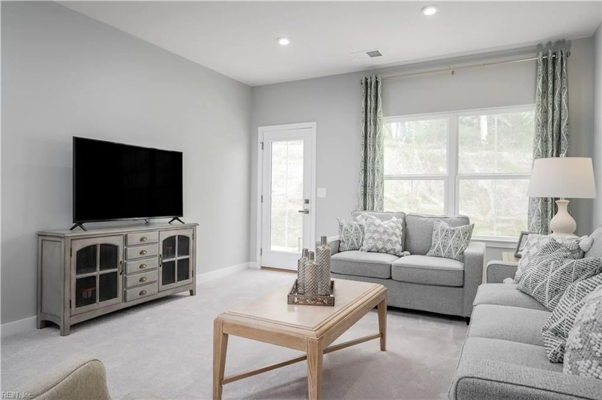 Property Slideshow image 10 of 25 | 23058 preserve pl, Carrollton, VA, 23314