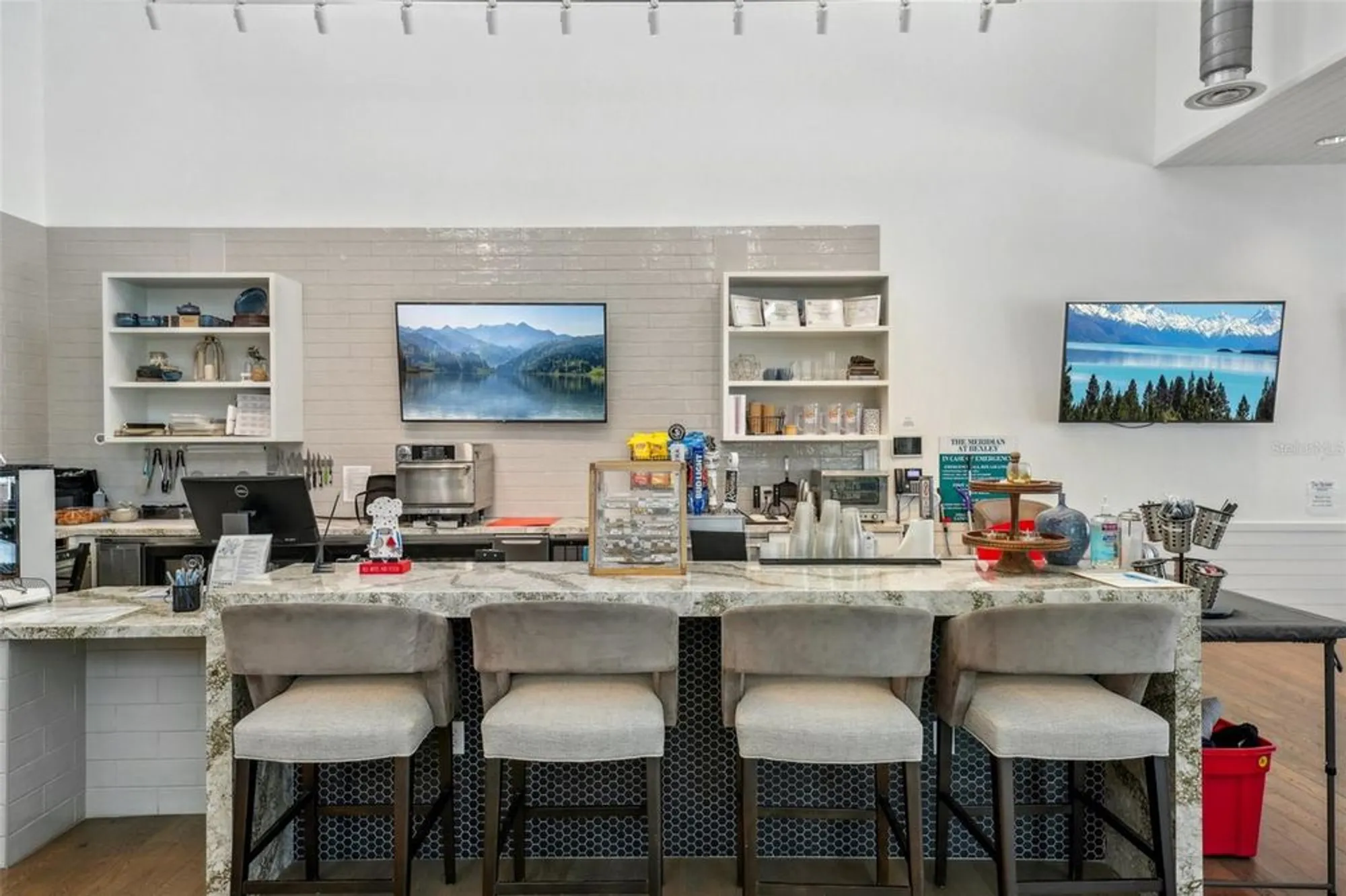 Property Slideshow image 68 of 98 | 19183 coastal shore ter, Land O Lakes, FL, 34638