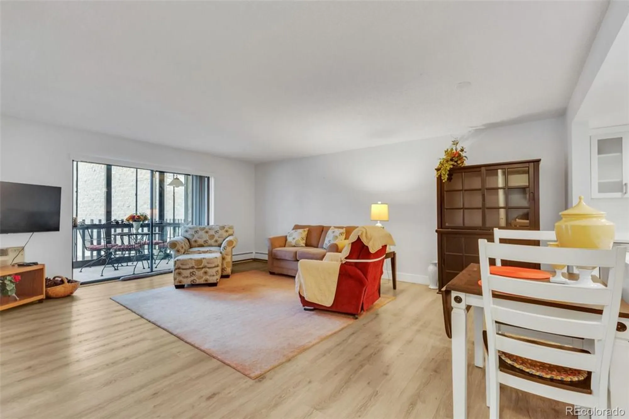 Property Slideshow image 7 of 43 | 13631 e marina dr apt 105, Aurora, CO, 80014