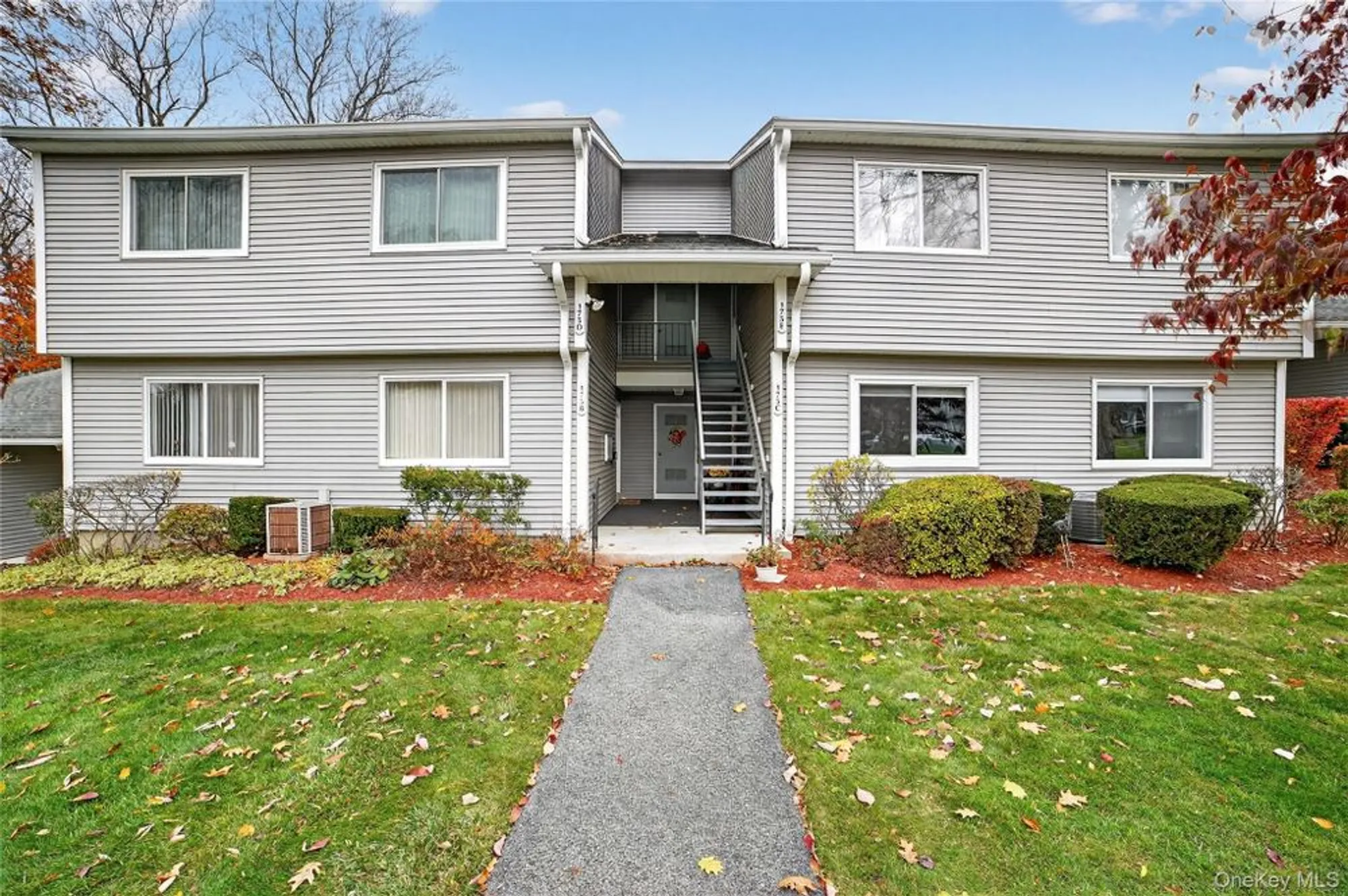 Property Slideshow image 1 of 39 | 175 long hill dr b, Yorktown Heights, NY, 10598