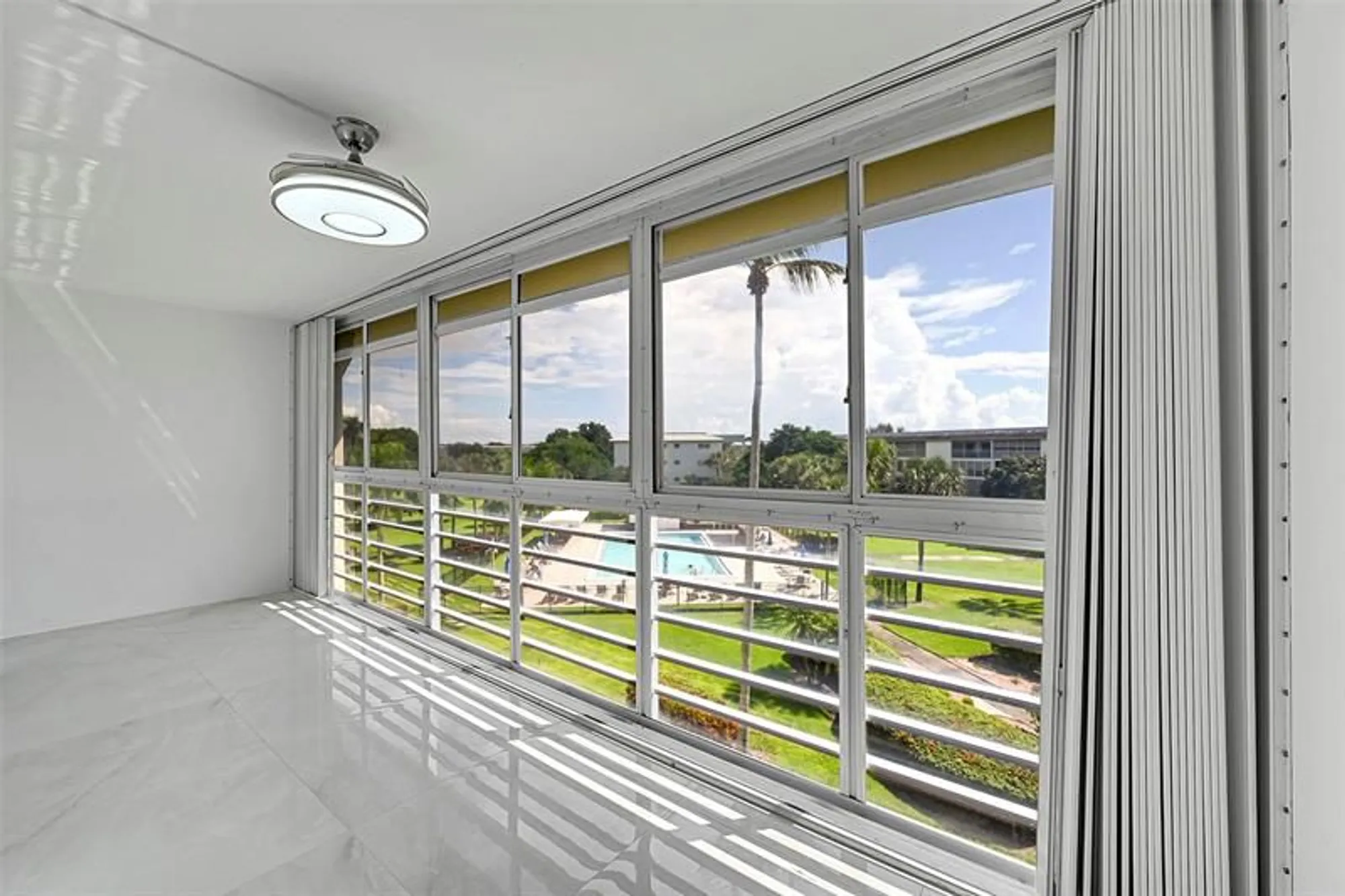 Property Slideshow image 32 of 65 | 2901 victoria cir m4, Coconut Creek, FL, 33066