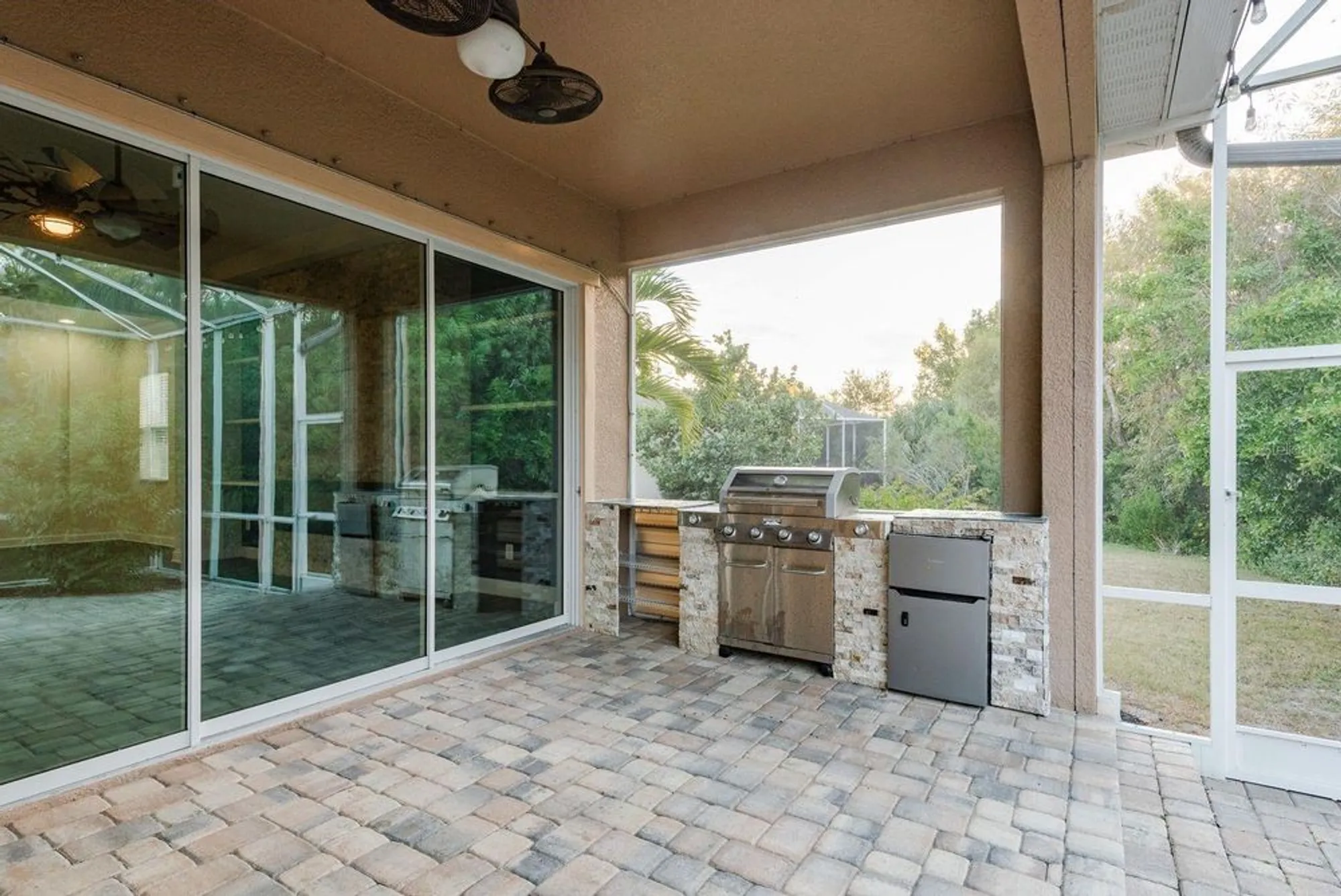 Property Slideshow image 29 of 43 | 5116 coastal scene dr, Apollo Beach, FL, 33572