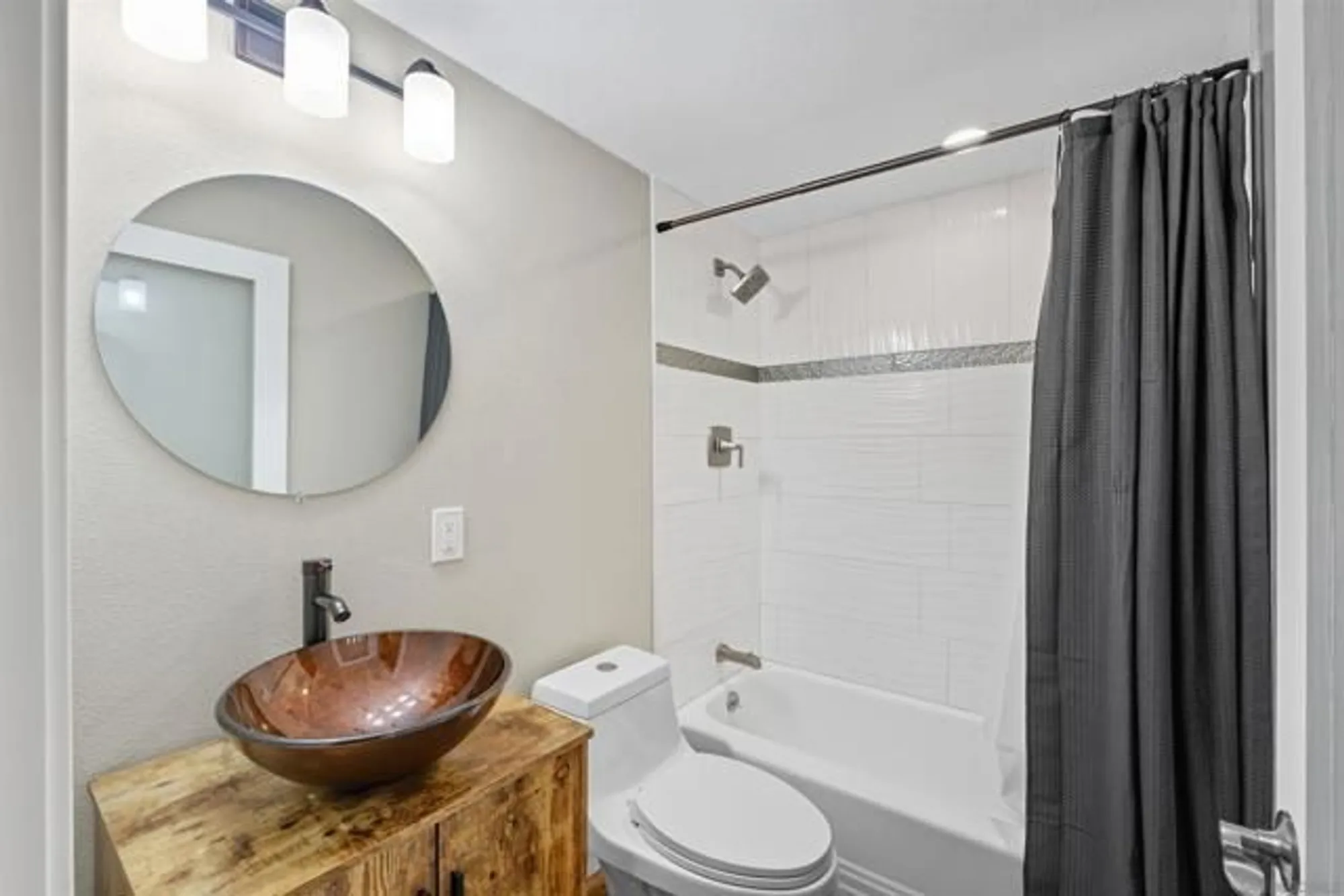 Property Slideshow image 13 of 36 | 12215 santiago rd w santiago, San Diego, CA, 92128