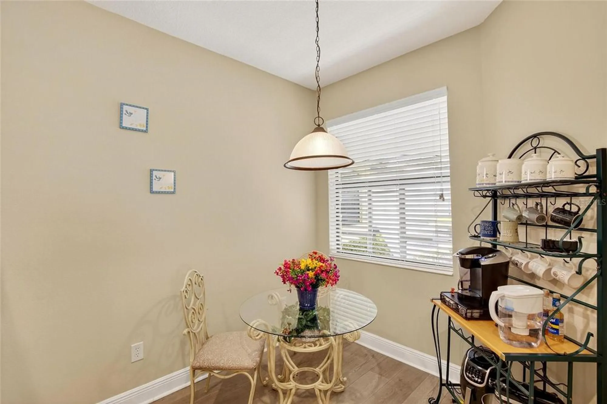 Property Slideshow image 21 of 58 | 307 bluewater falls ct, Apollo Beach, FL, 33572