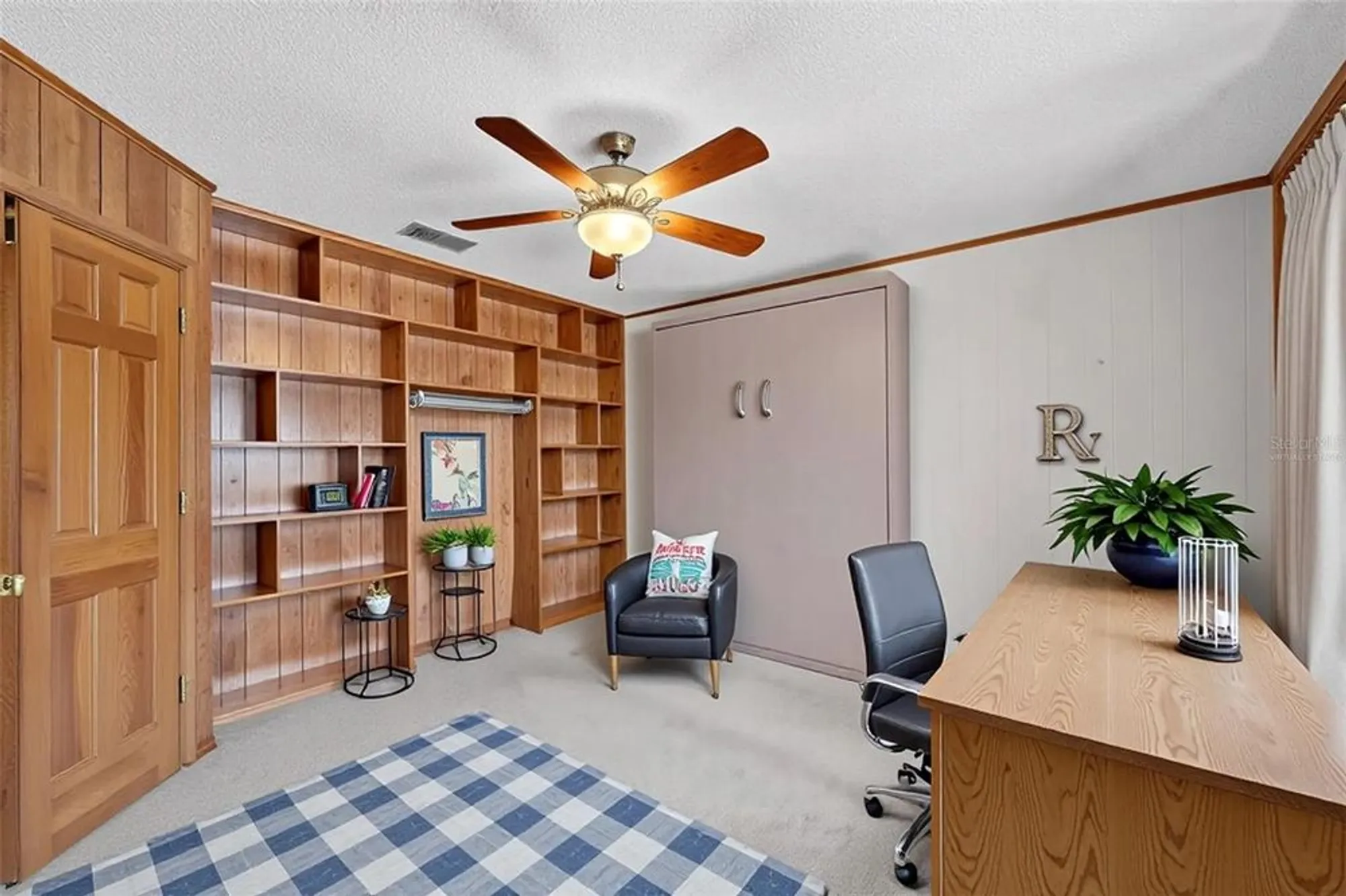 Property Slideshow image 12 of 79 | 2007 east view dr, Sun City Center, FL, 33573