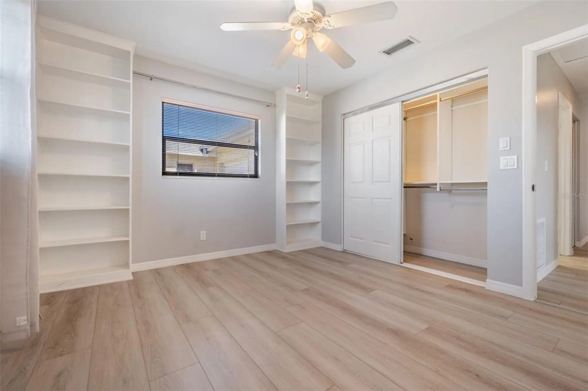 Property Slideshow image 18 of 56 | 2735 sherbrooke ln a, Palm Harbor, FL, 34684