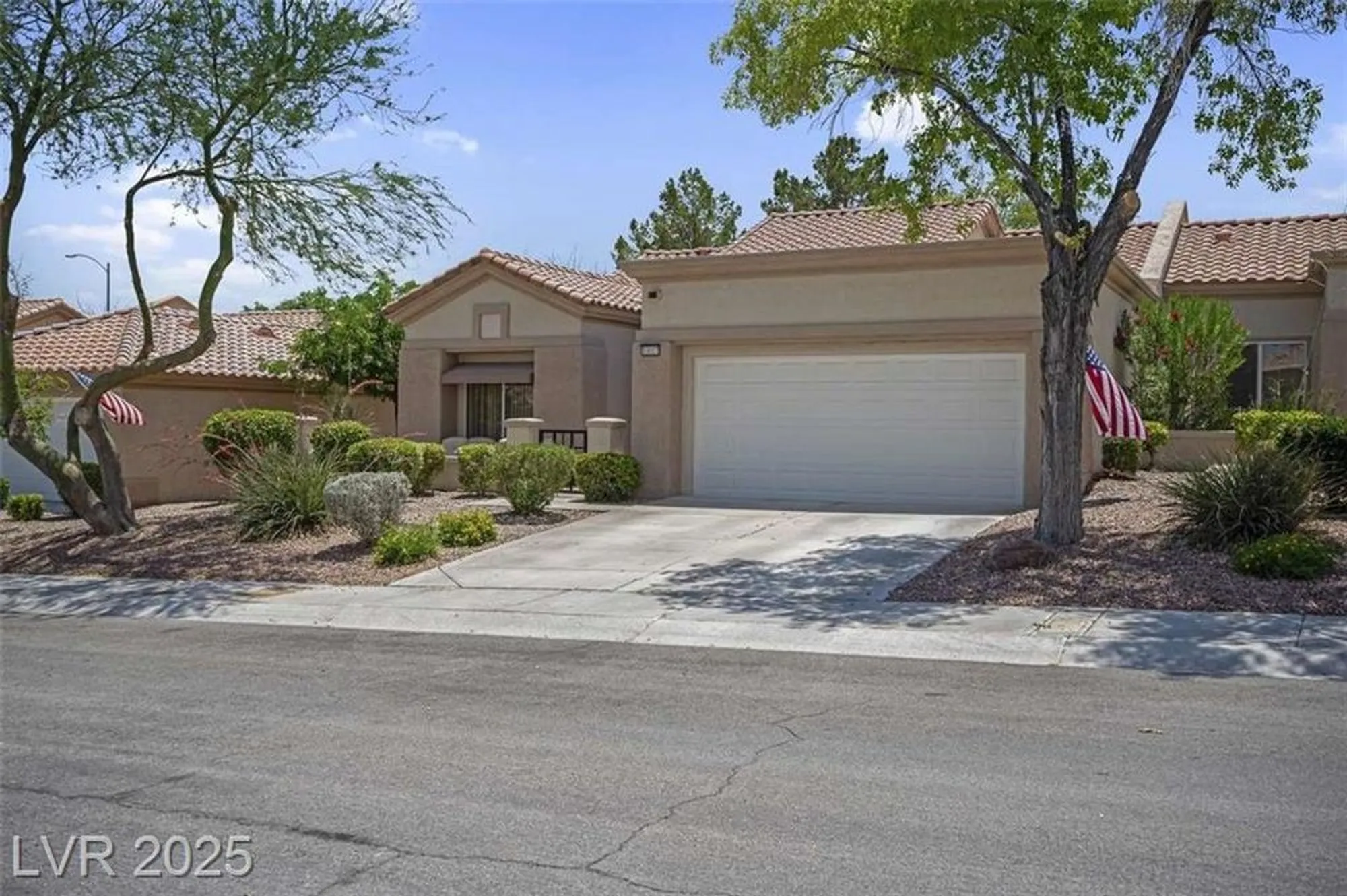 Property Slideshow image 3 of 44 | 10017 bundella dr, Las Vegas, NV, 89134