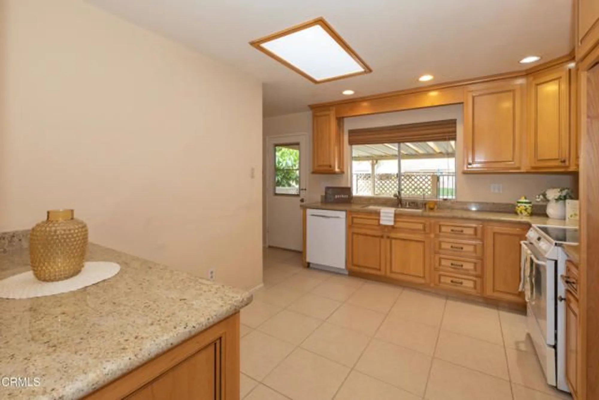 Property Slideshow image 27 of 49 | 24133 village 24, Camarillo, CA, 93012