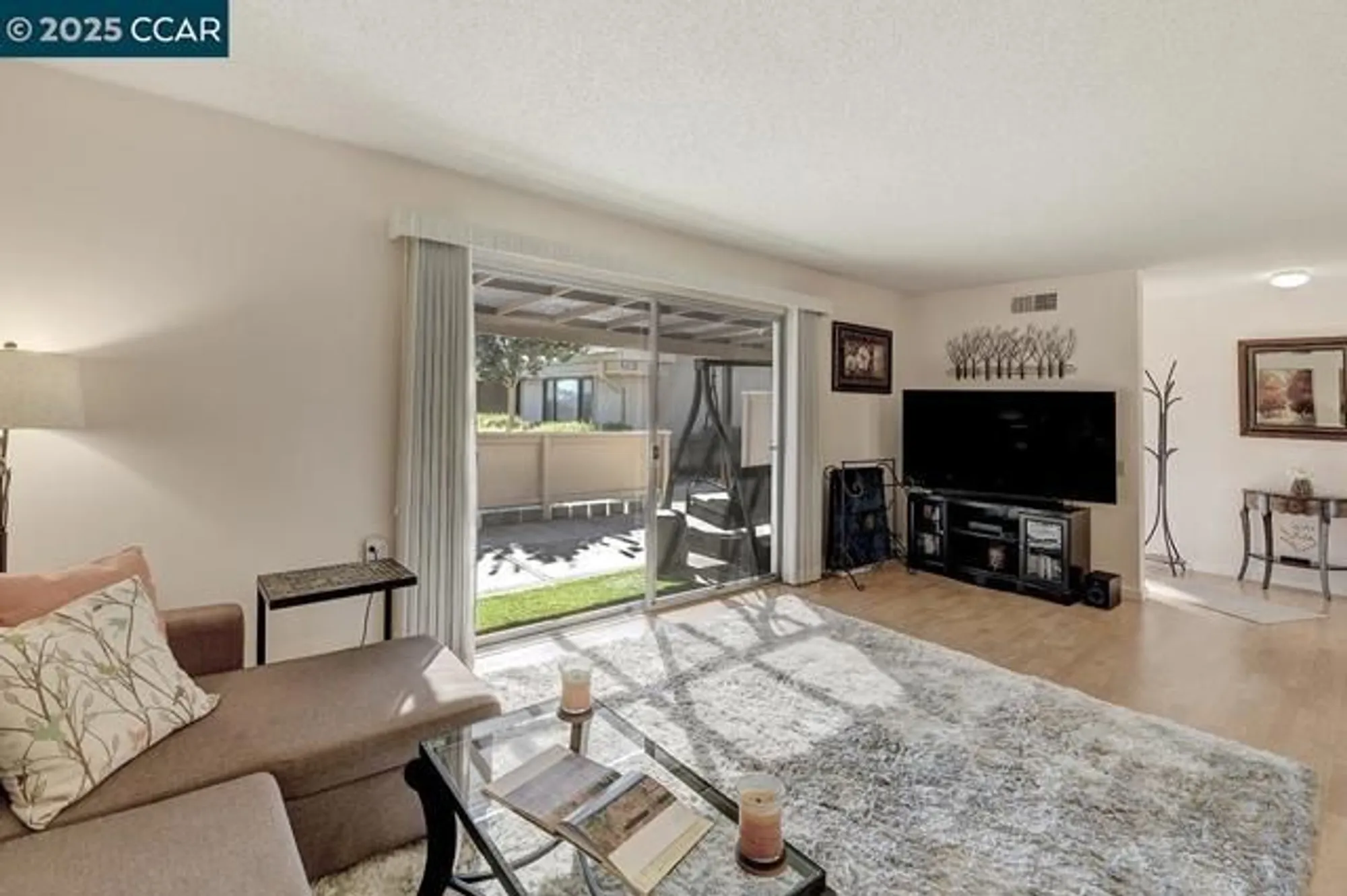 Property Slideshow image 15 of 48 | 2148 golden rain rd apt 1, Walnut Creek, CA, 94595