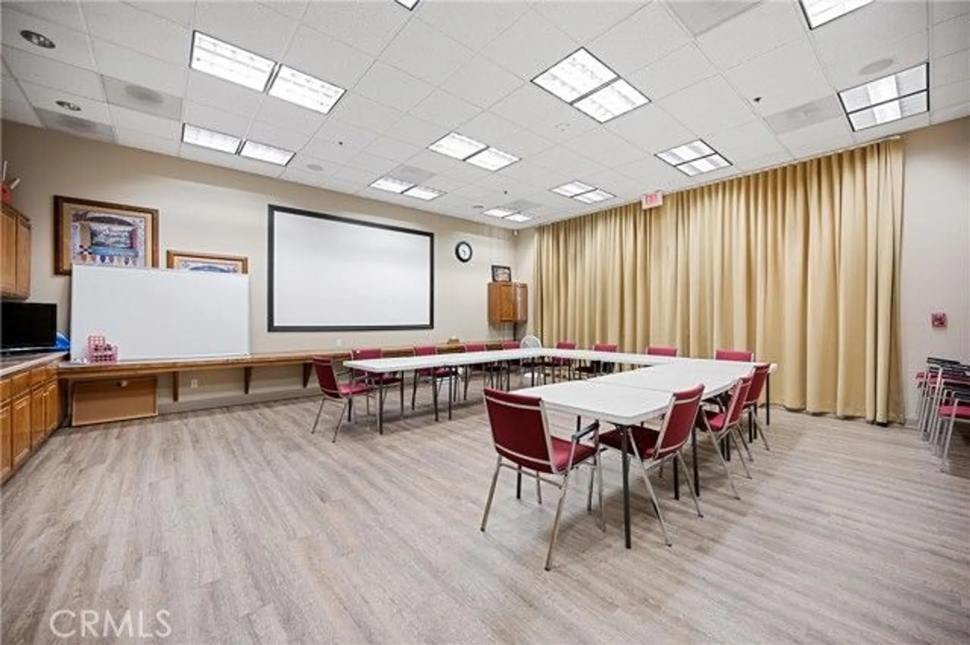 Property Slideshow image 35 of 53 | 28216 meadowsweet dr, Menifee, CA, 92584