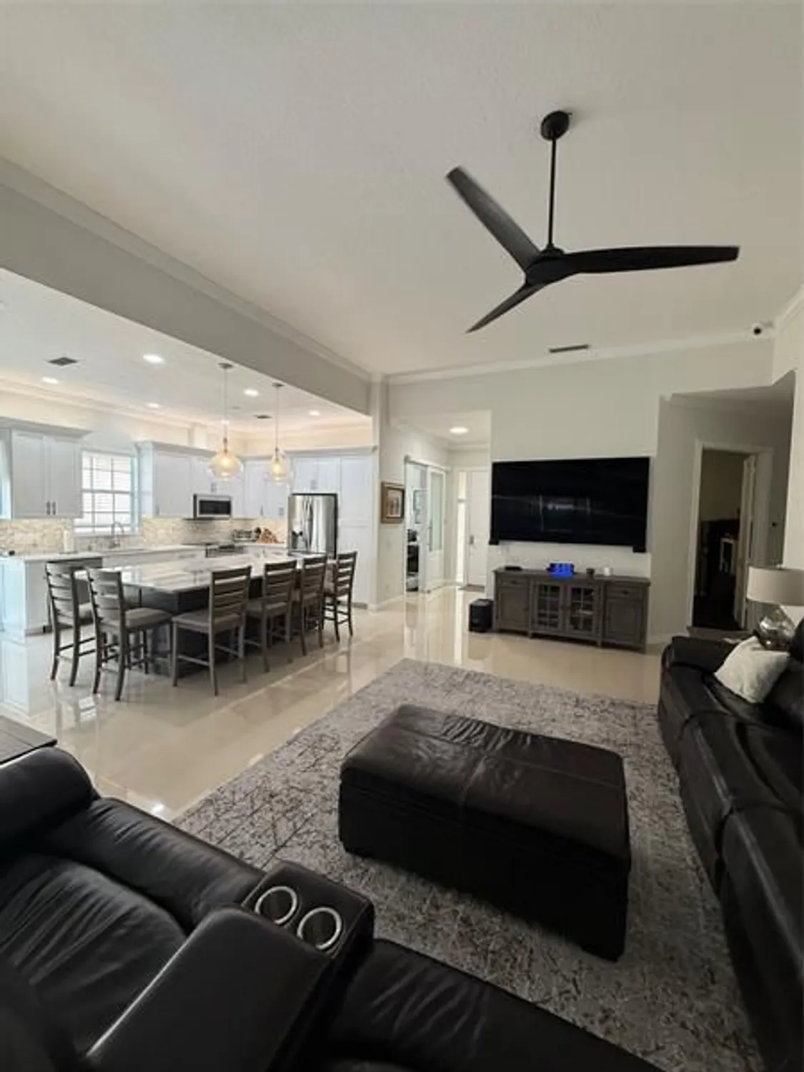 Property Slideshow image 11 of 31 | 2752 irma lake dr, West Palm Beach, FL, 33411