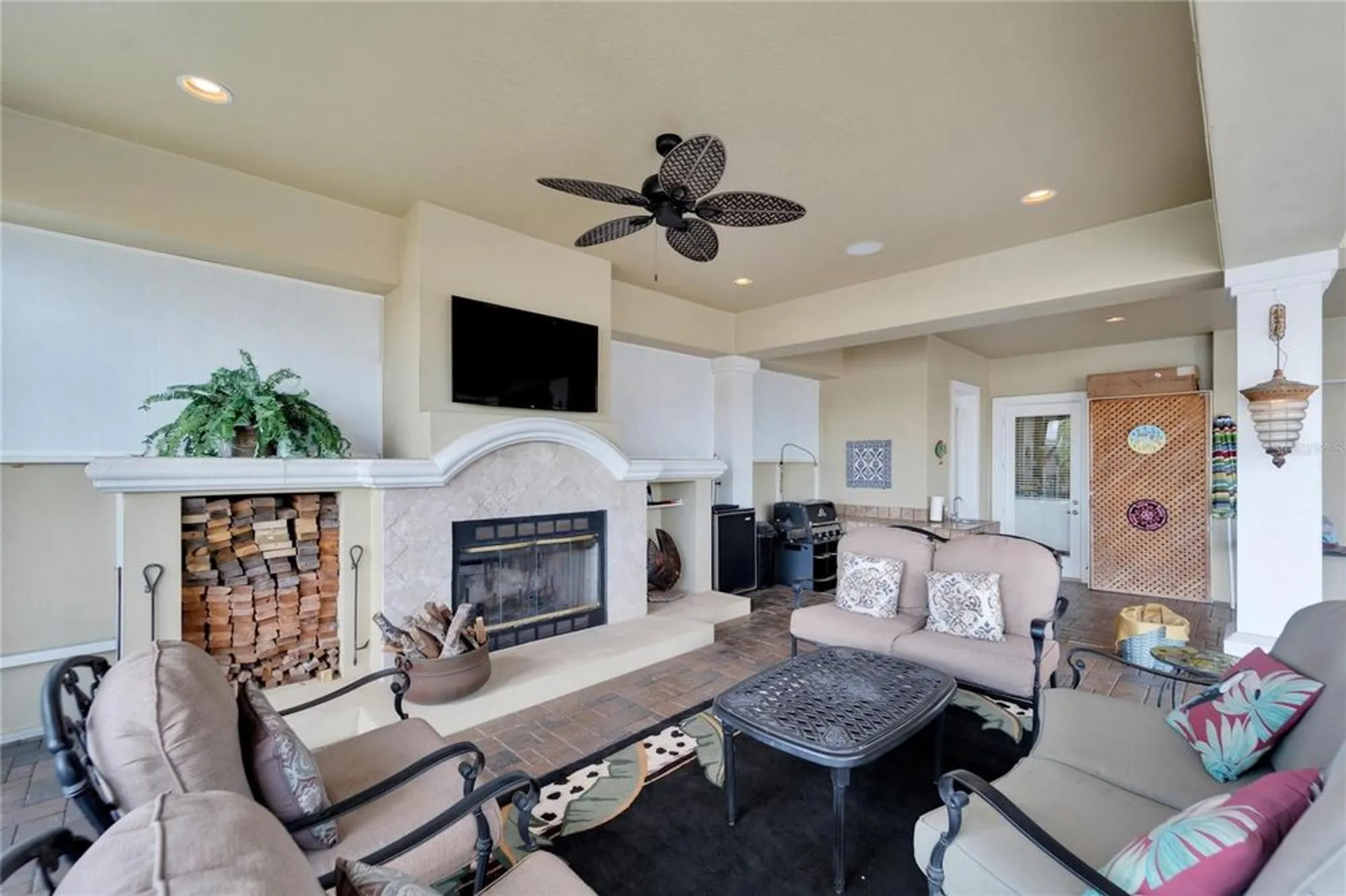 Property Slideshow image 74 of 98 | 517 mirabay blvd, Apollo Beach, FL, 33572