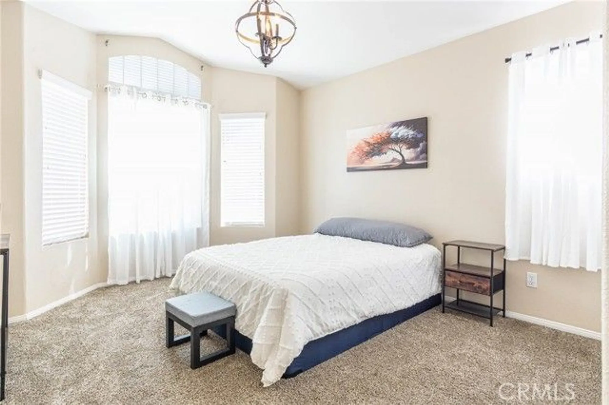 Property Slideshow image 14 of 43 | 11342 sawgrass bnd, Apple Valley, CA, 92308