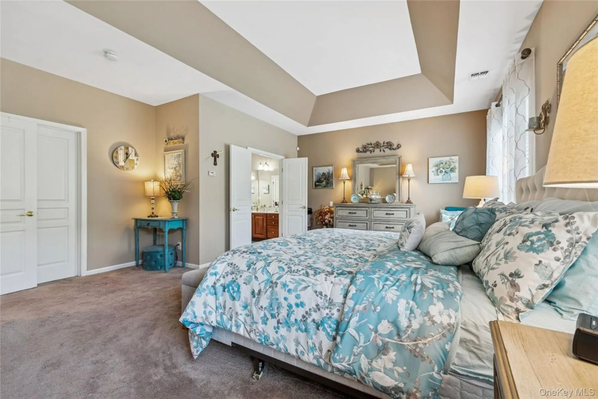 Property Slideshow image 24 of 40 | 25 louden loop, Mount Sinai, NY, 11766