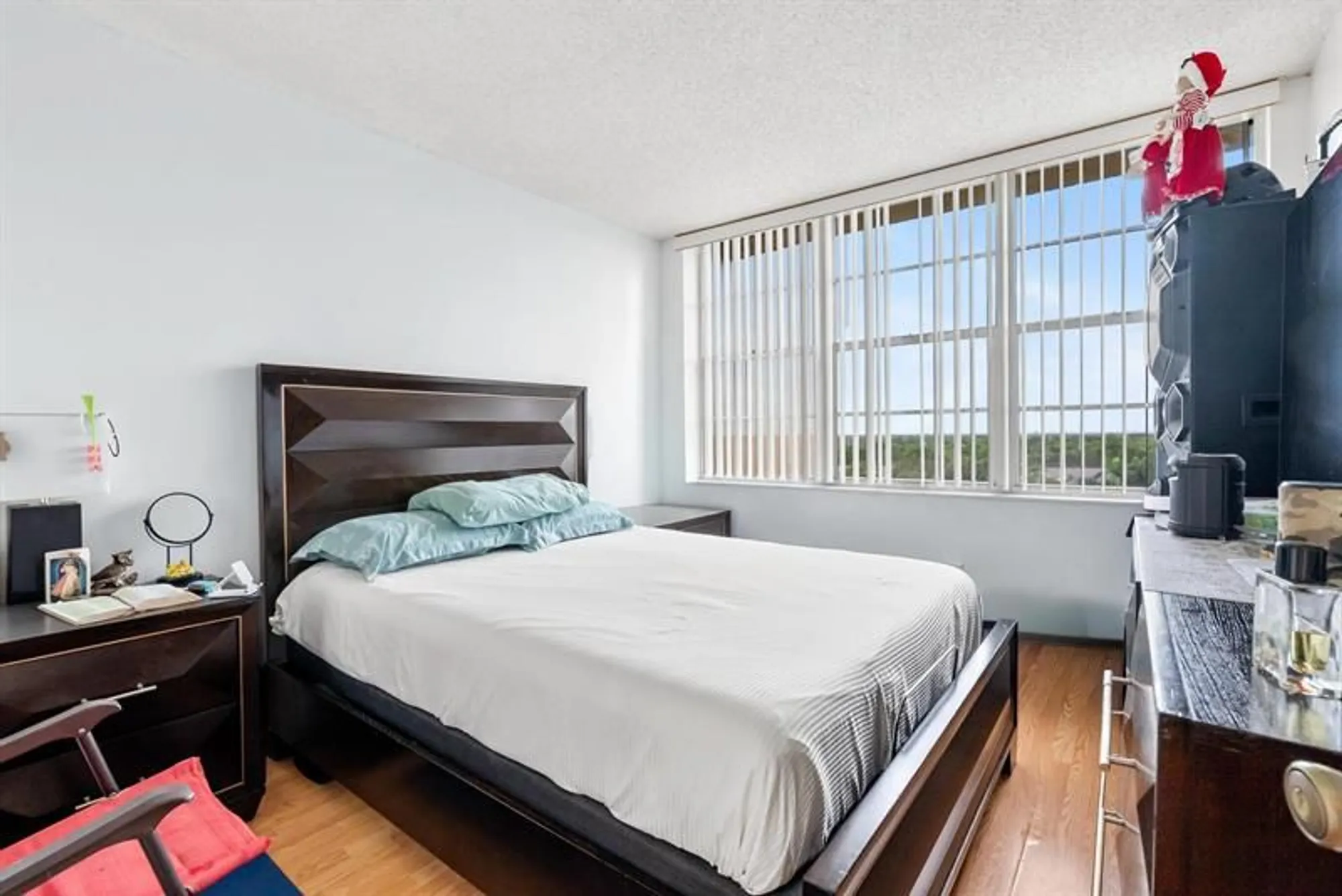 Property Slideshow image 5 of 19 | 1200 saint charles pl ph 21, Pembroke Pines, FL, 33026