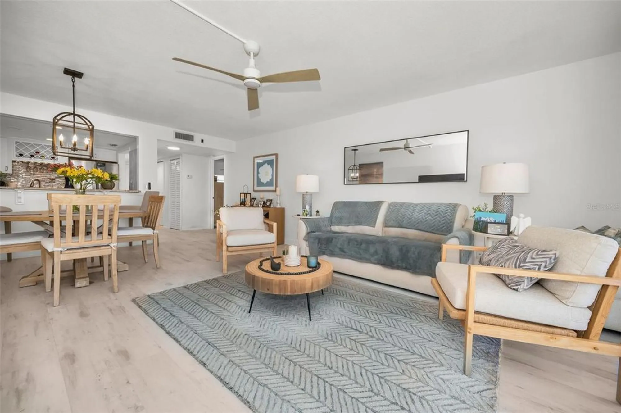 Property Slideshow image 13 of 75 | 7420 bay island dr 374, South Pasadena, FL, 33707