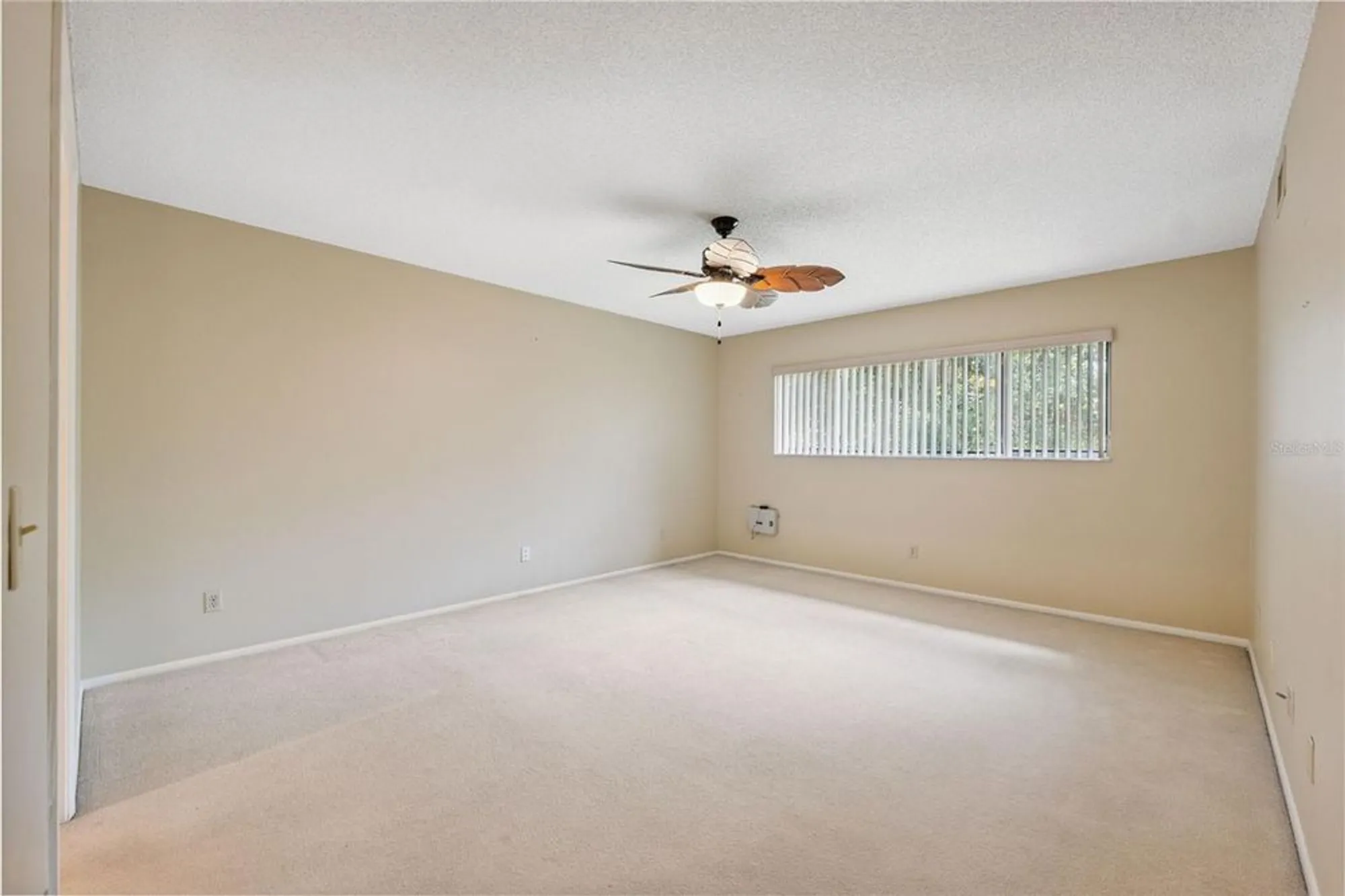 Property Slideshow image 30 of 49 | 2192 swedish dr 26, Clearwater, FL, 33763